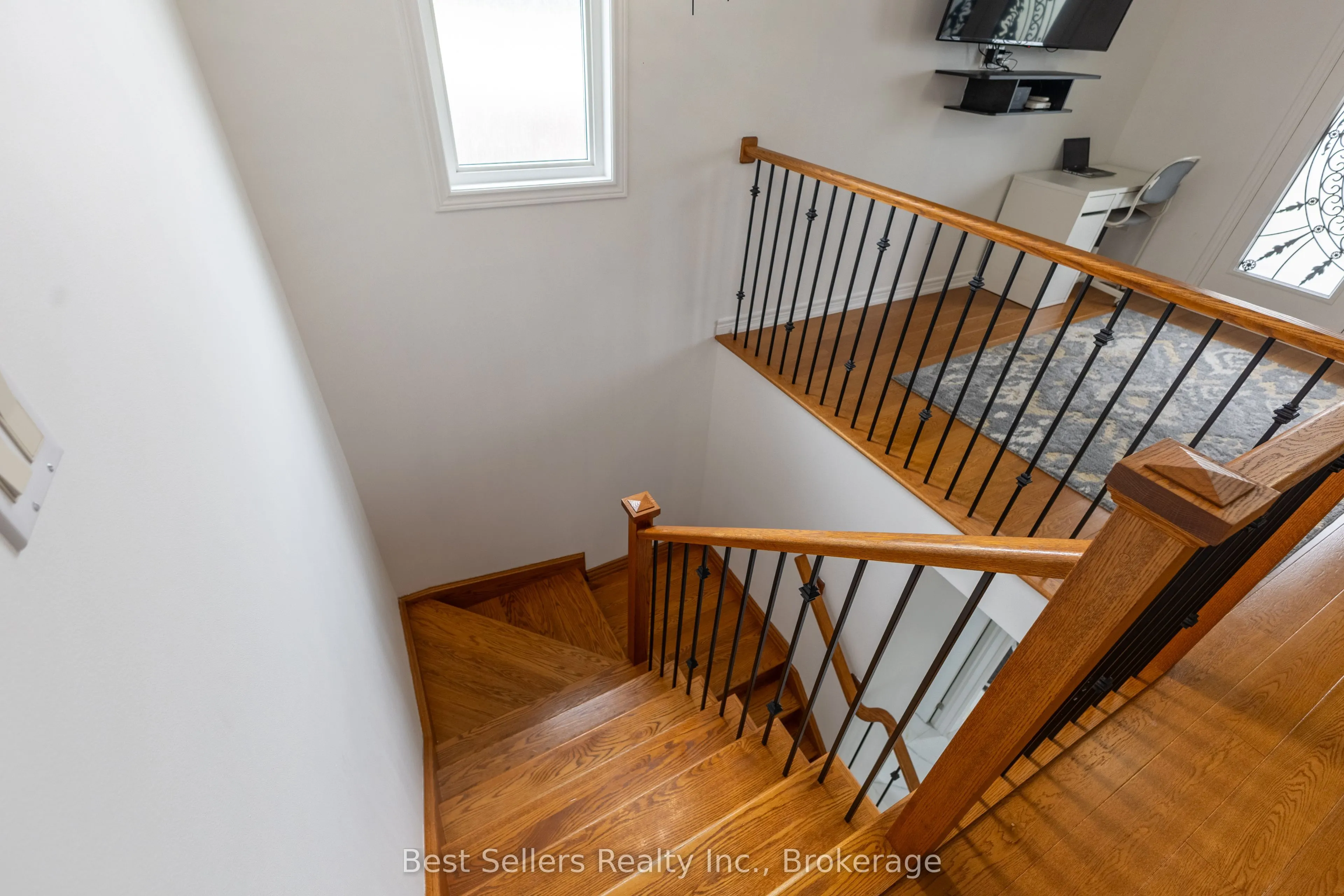 214 Cardinal Crescent