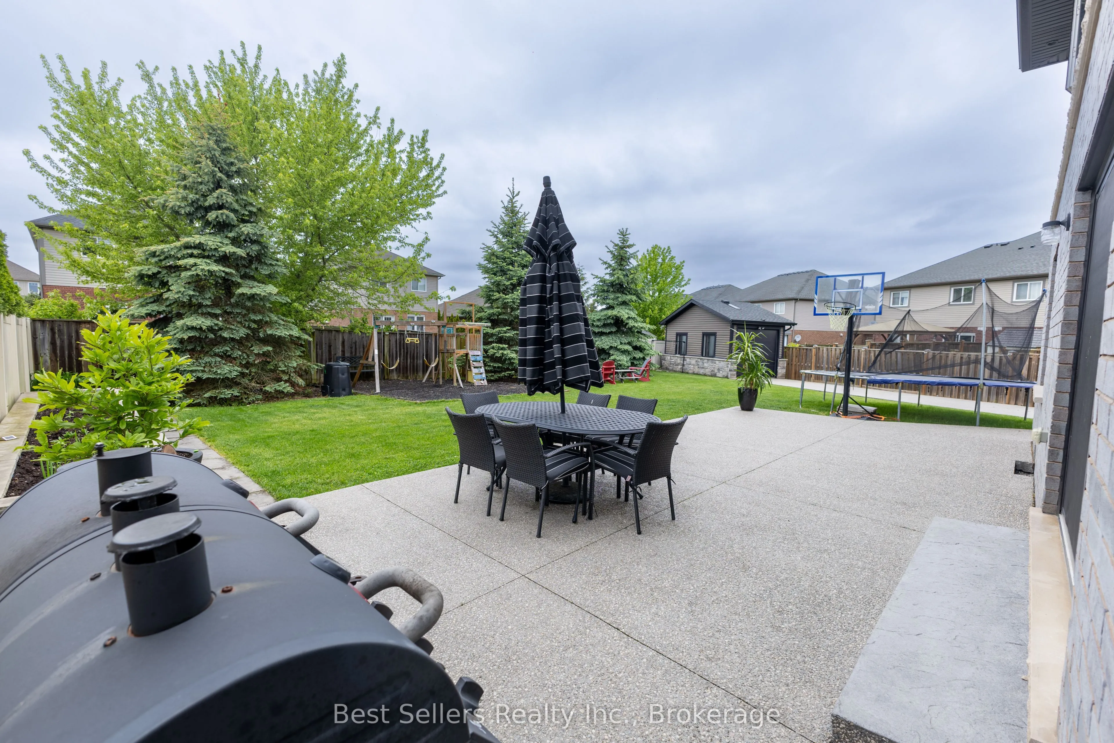 214 Cardinal Crescent