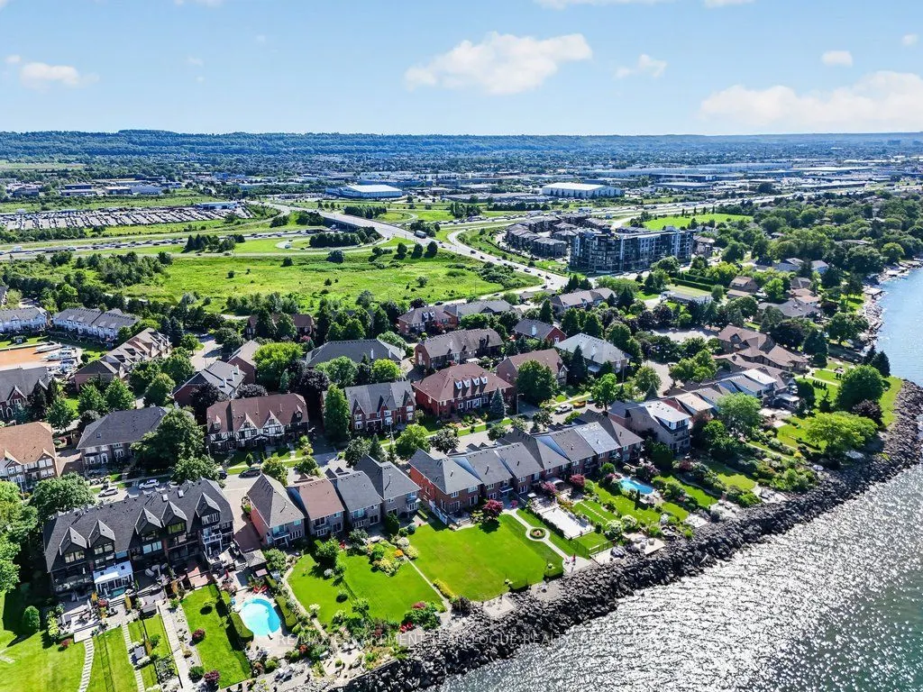 6 Harbour Drive