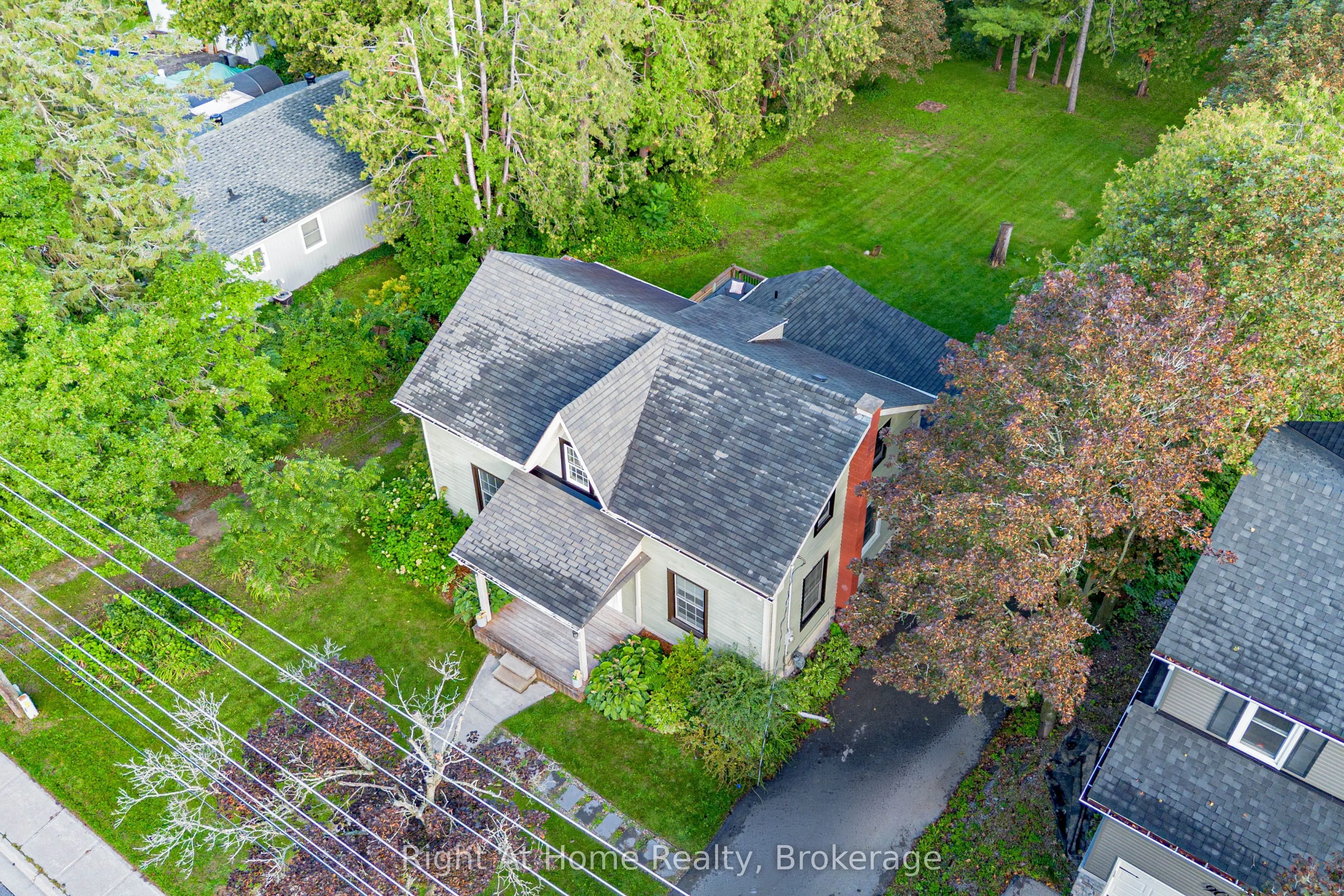 88 King Street E