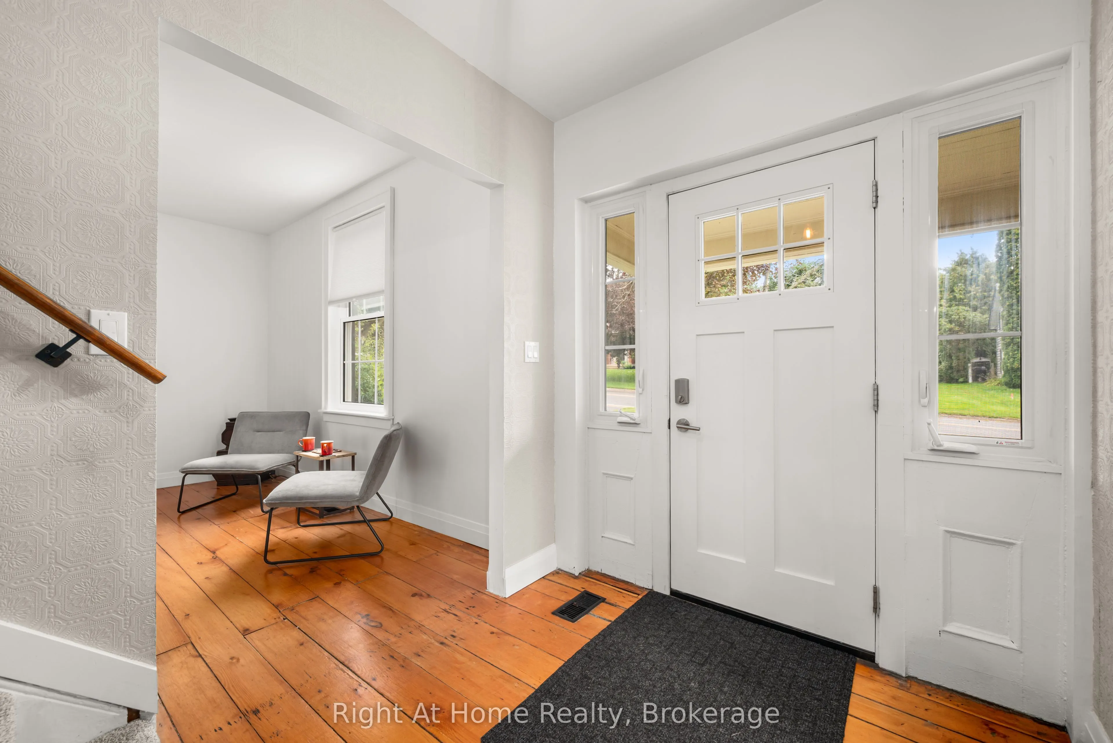 88 King Street E