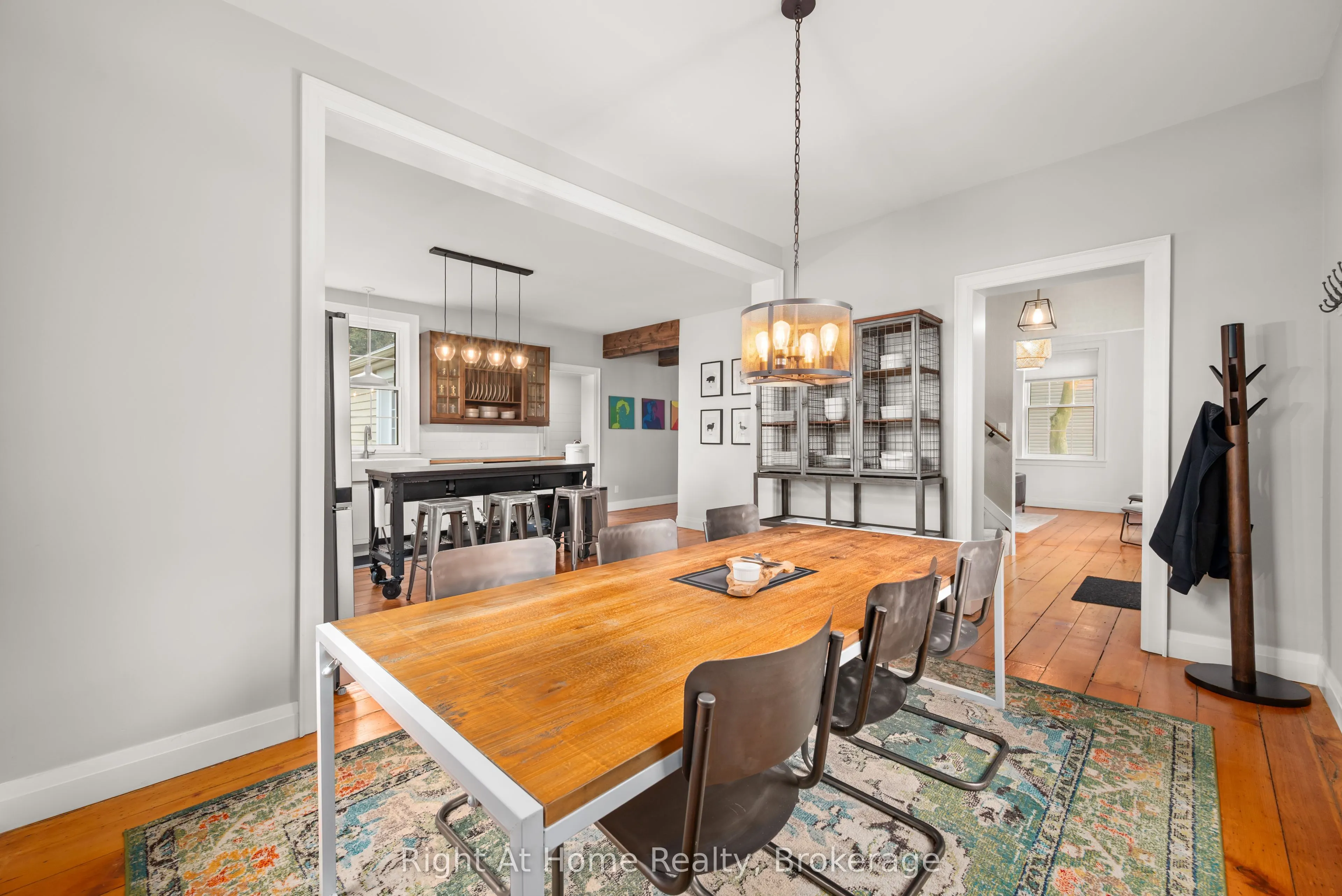 88 King Street E