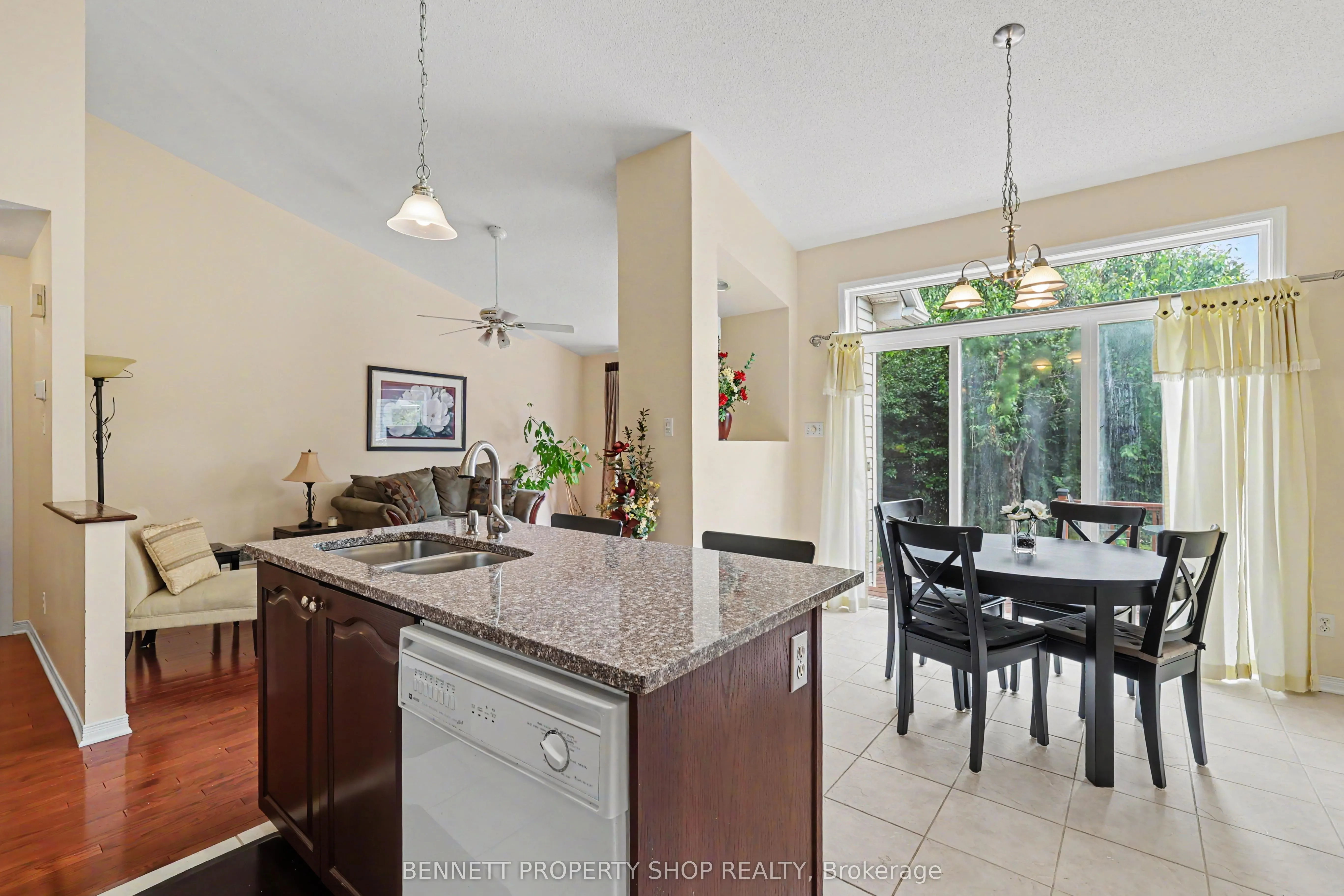 4 Burnstead Crescent