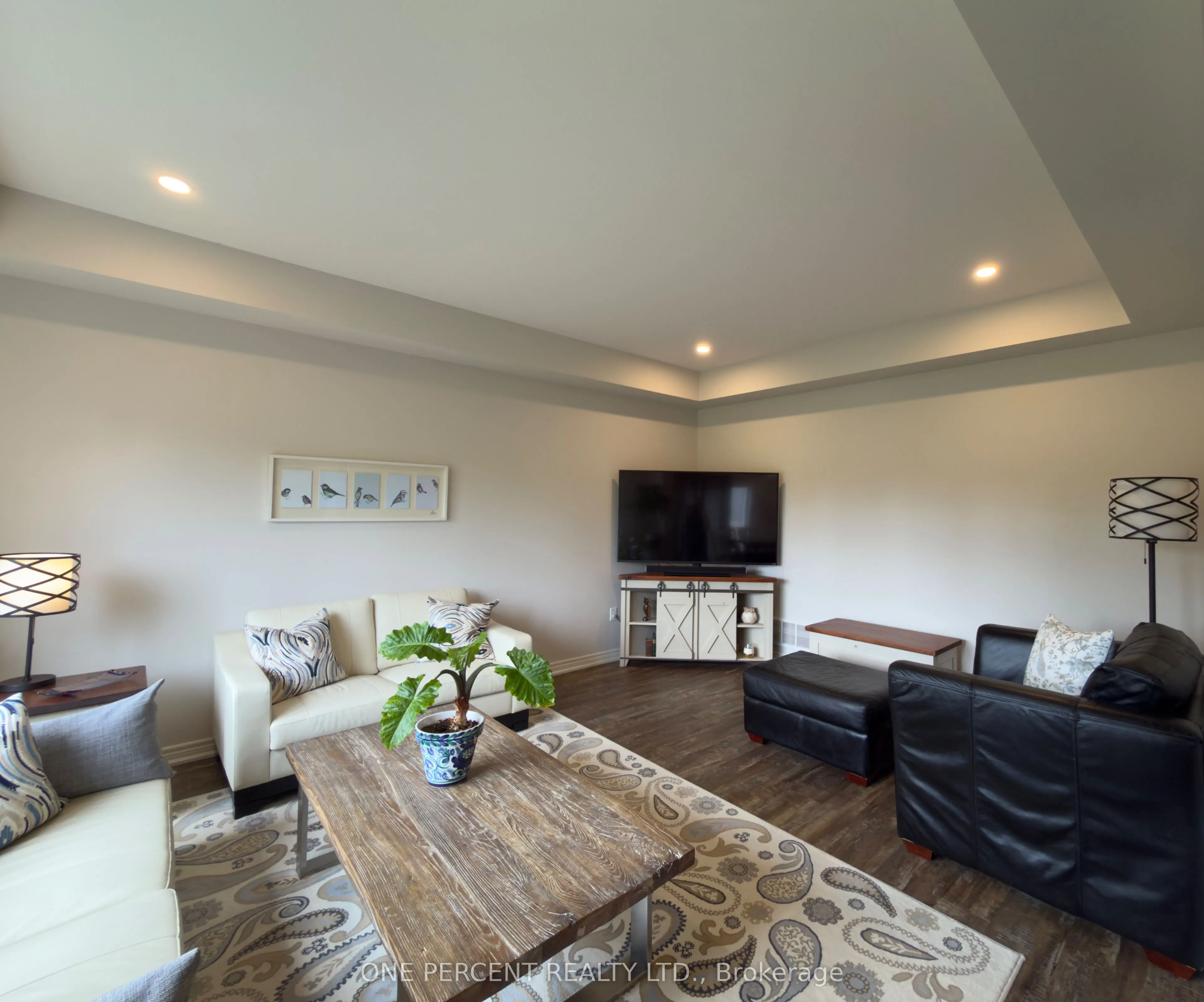 3606 Carolinia Court