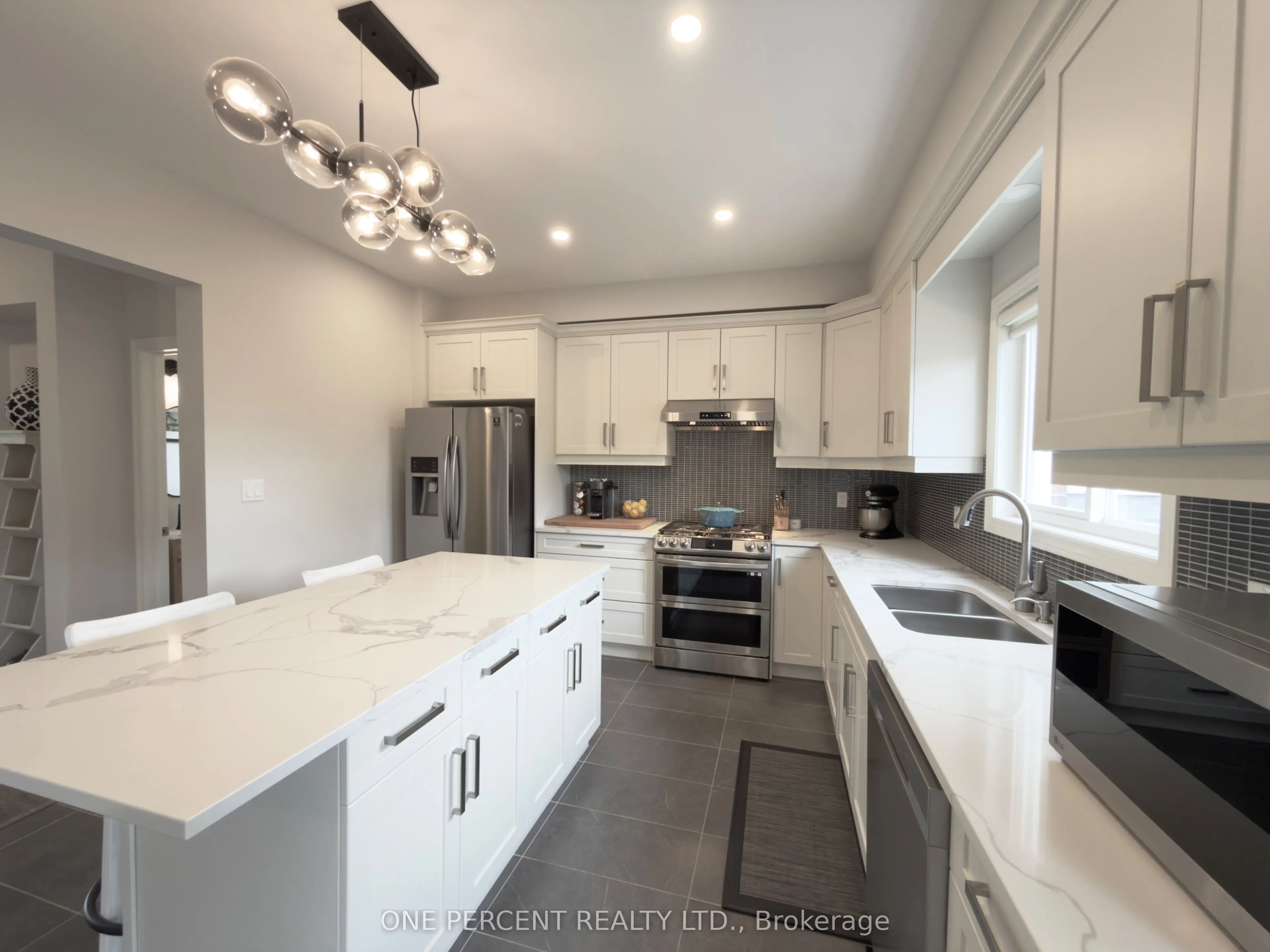 3606 Carolinia Court