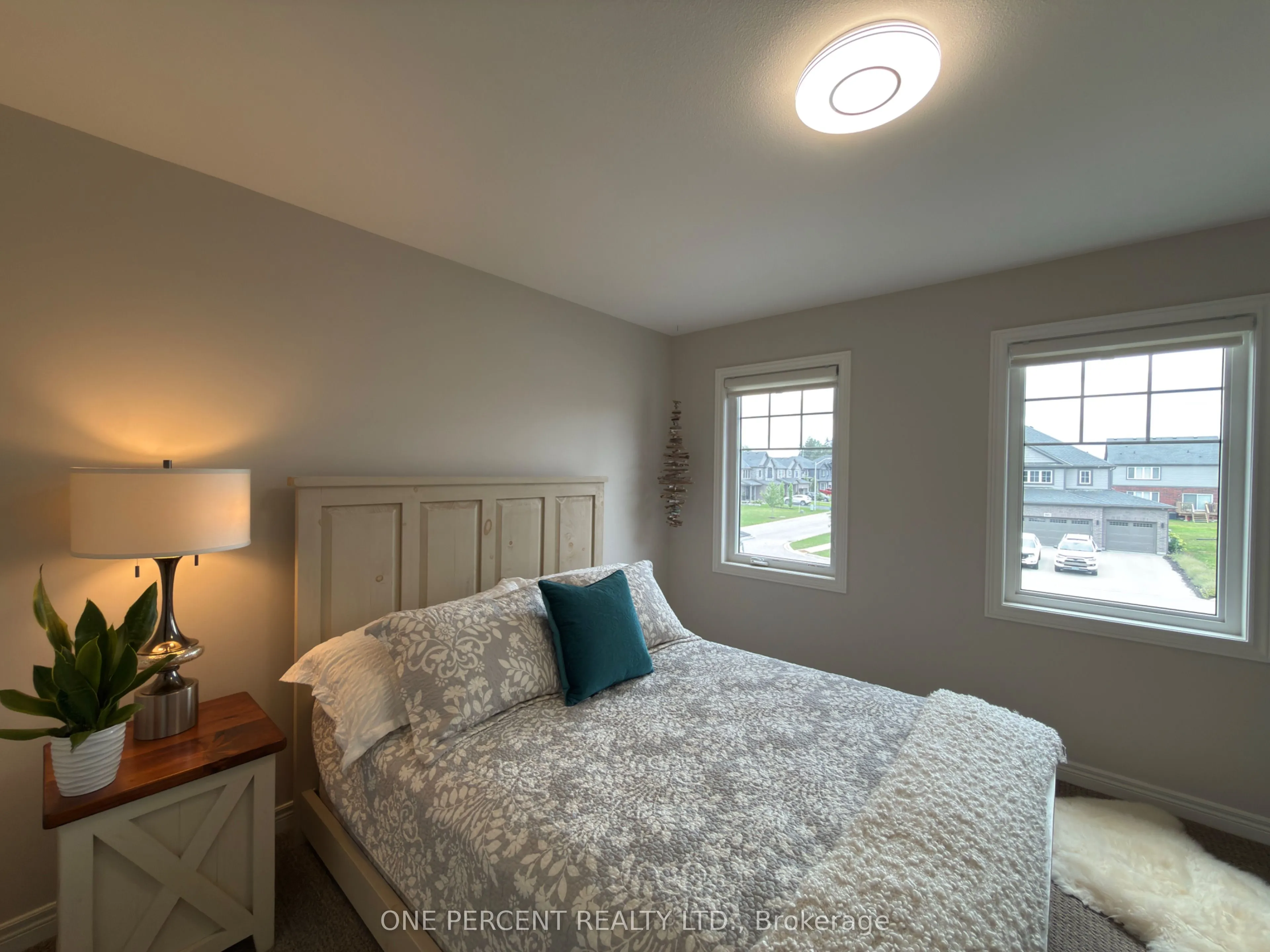 3606 Carolinia Court