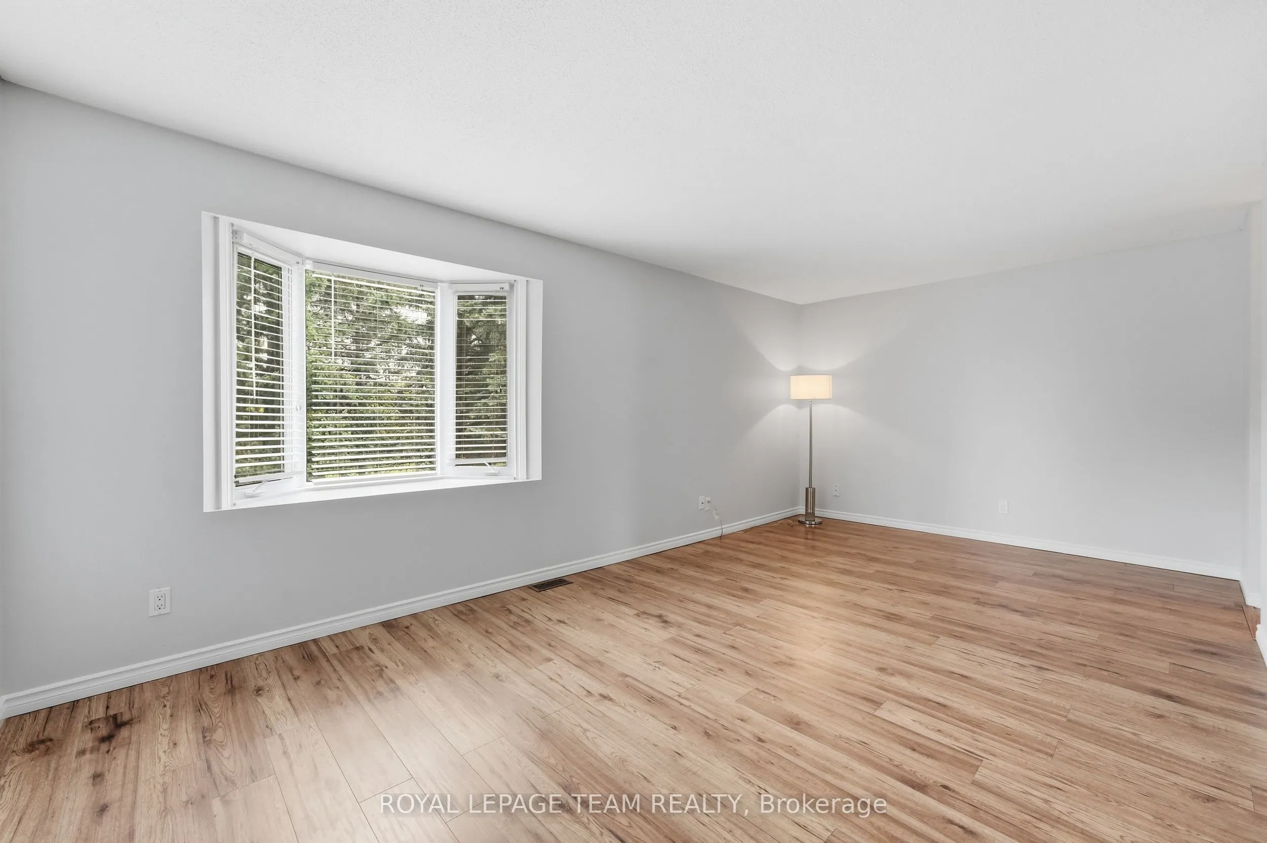 304 Valade Crescent #8