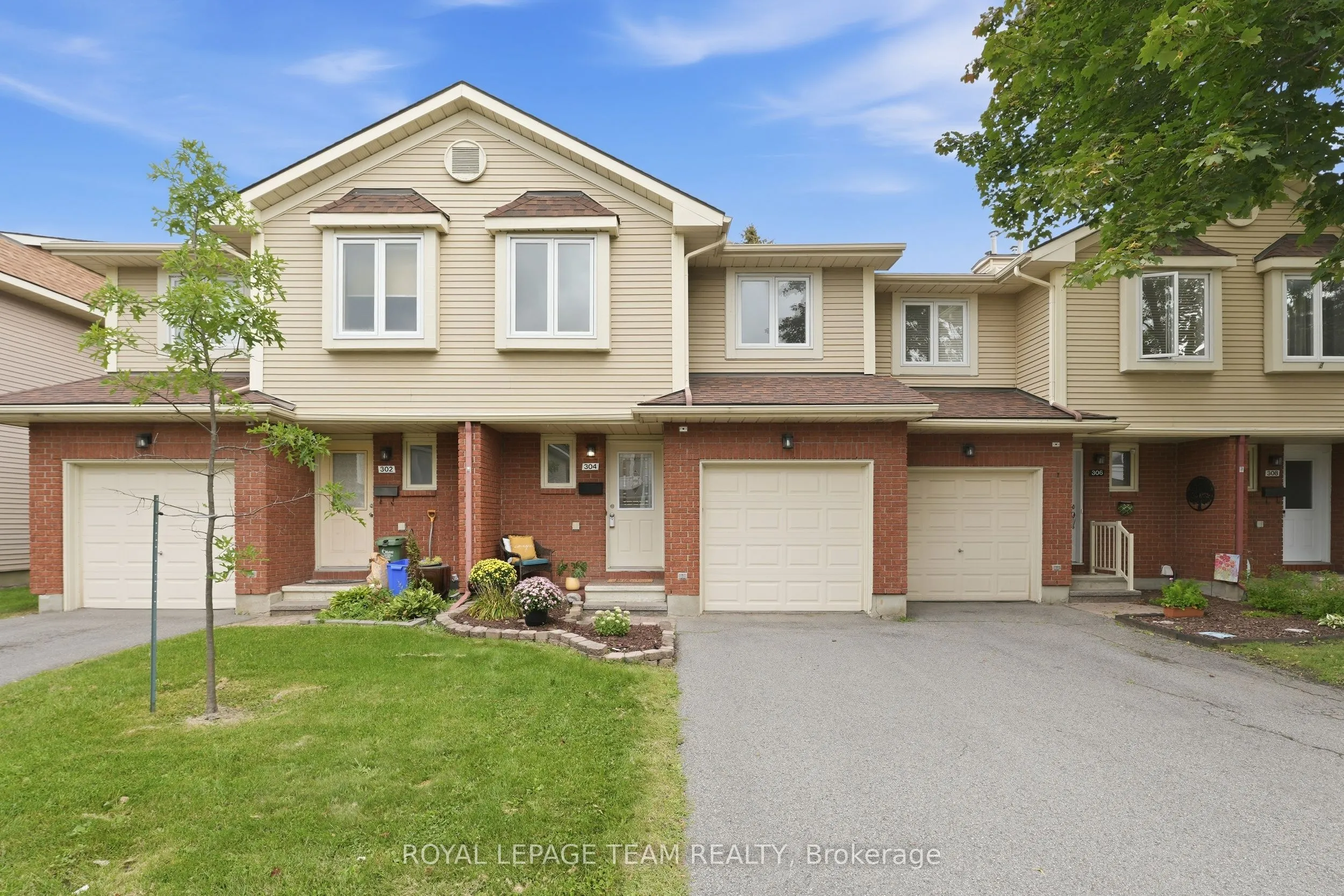 304 Valade Crescent #8