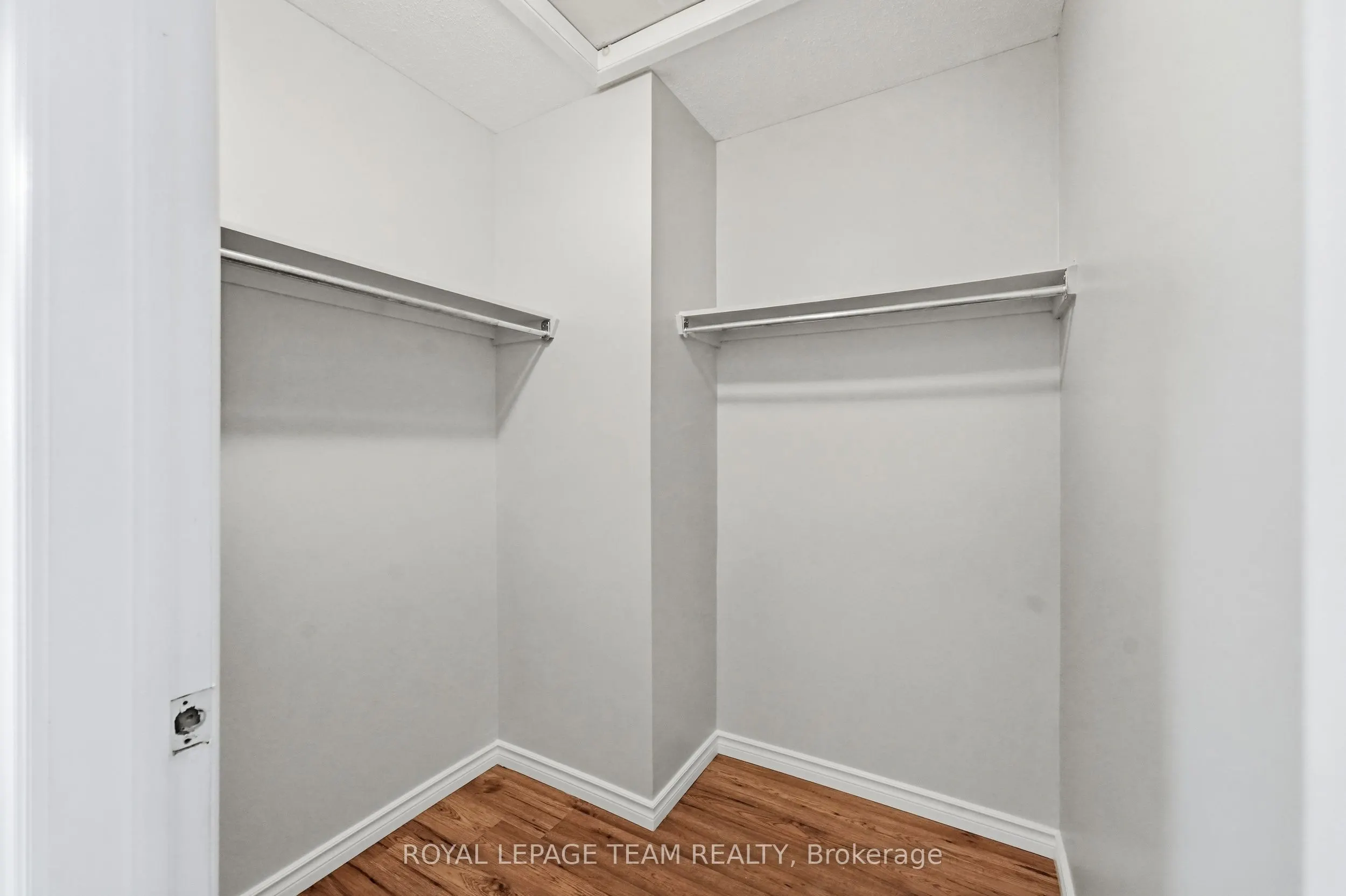 304 Valade Crescent #8