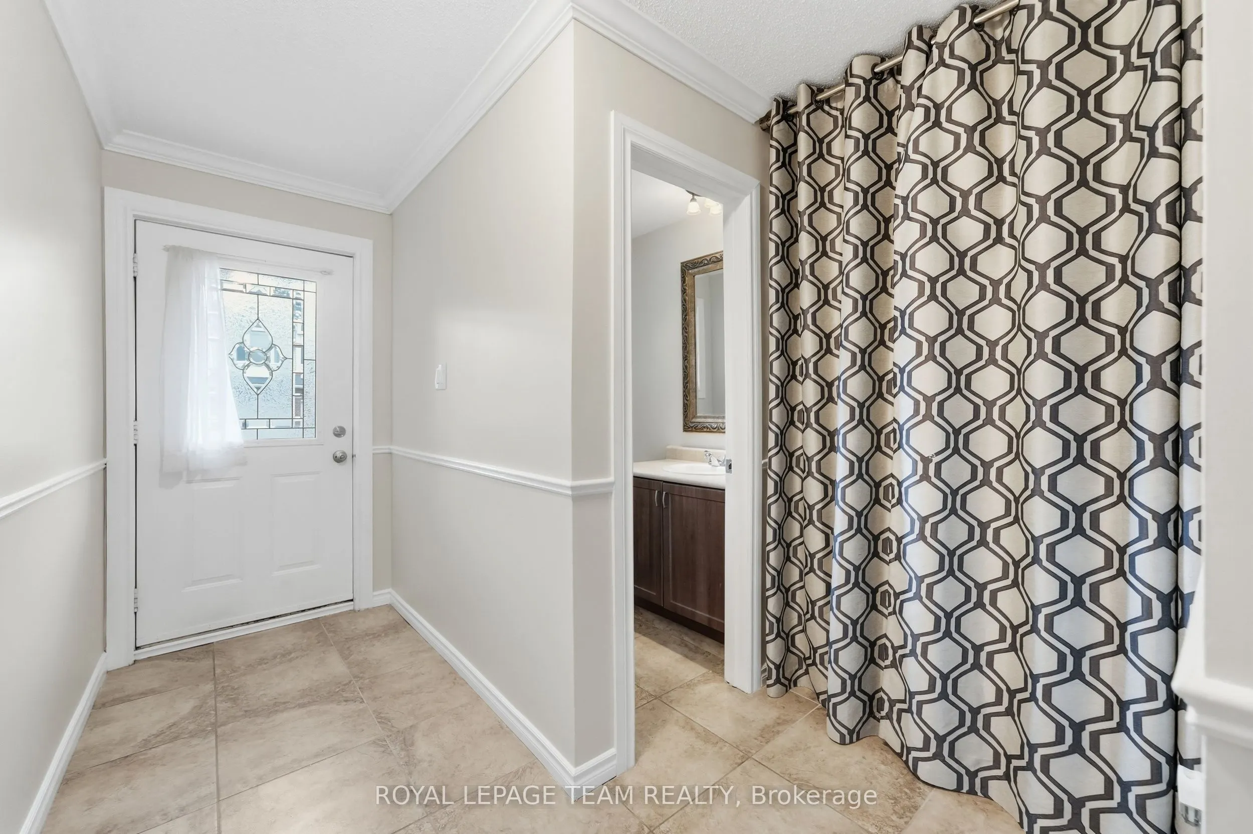 304 Valade Crescent #8