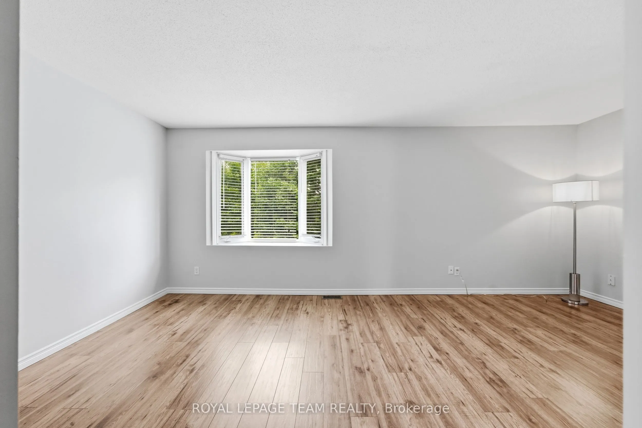 304 Valade Crescent #8