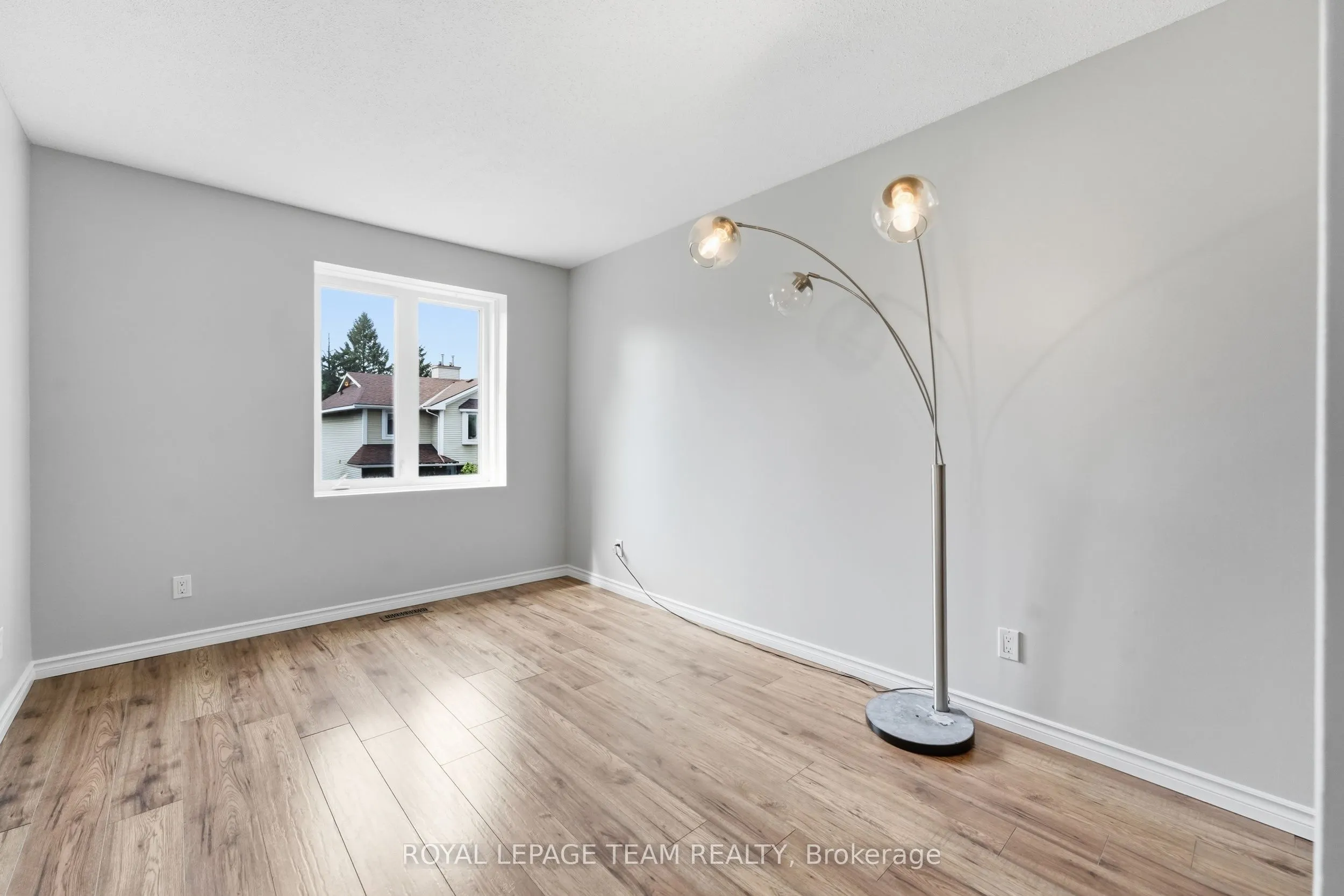 304 Valade Crescent #8