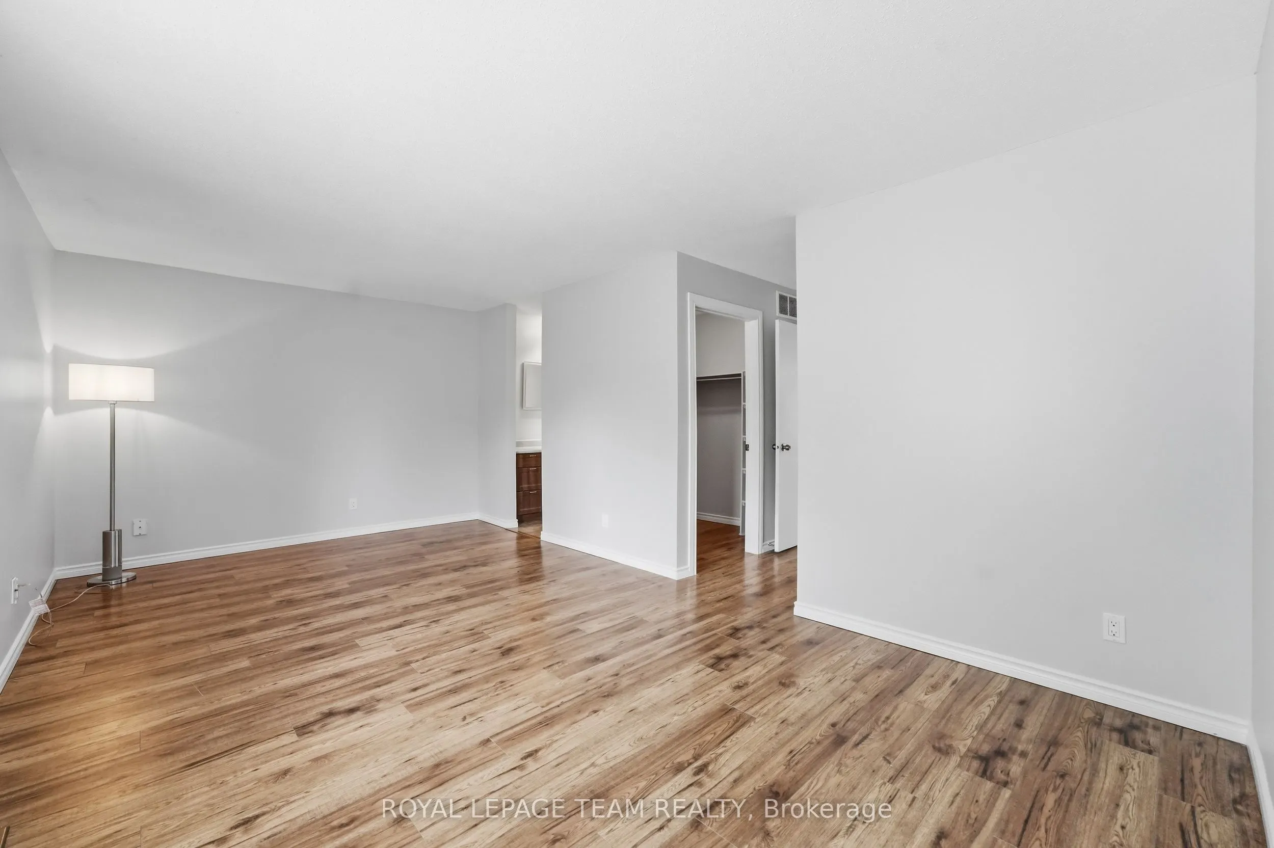 304 Valade Crescent #8