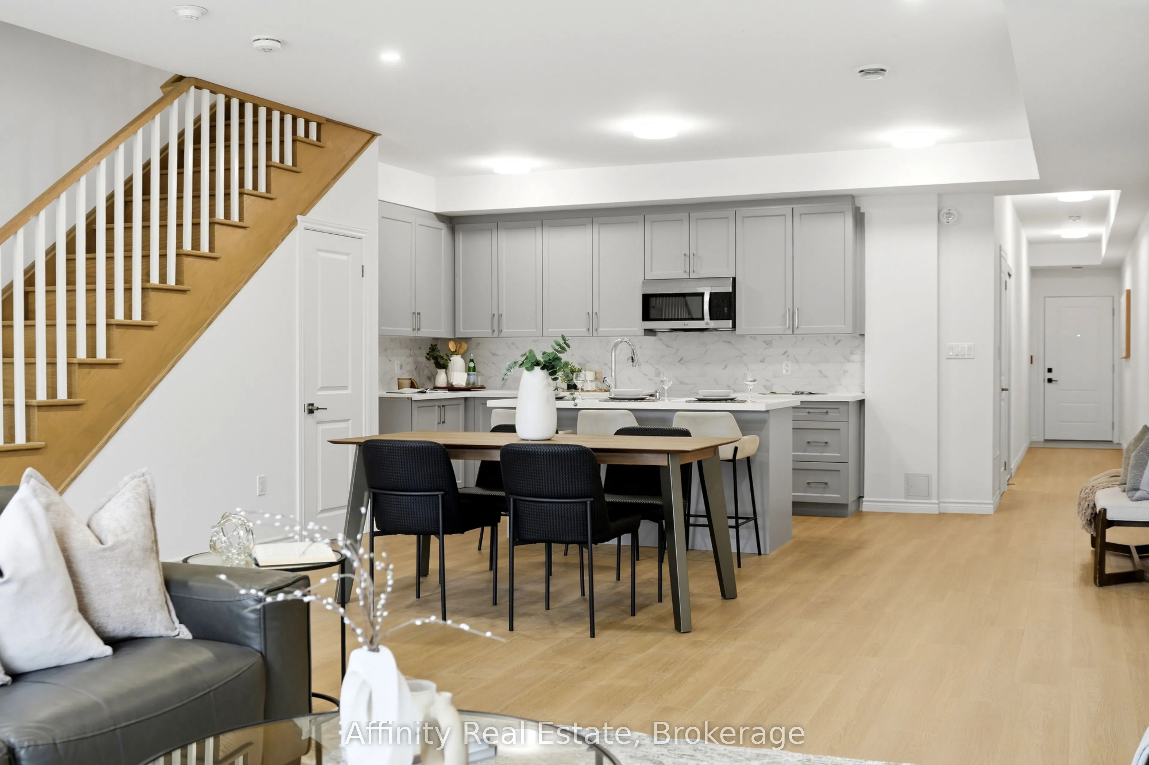 2 Slessor Boulevard #12