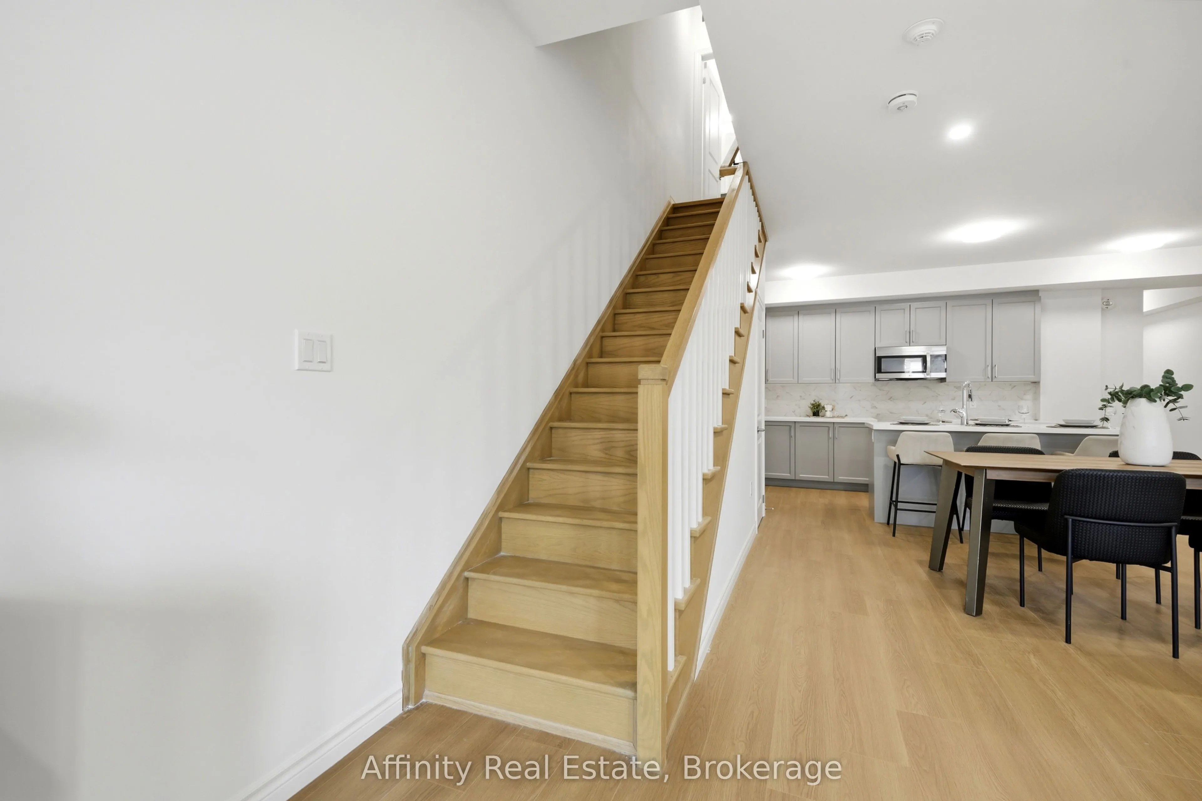 2 Slessor Boulevard #12