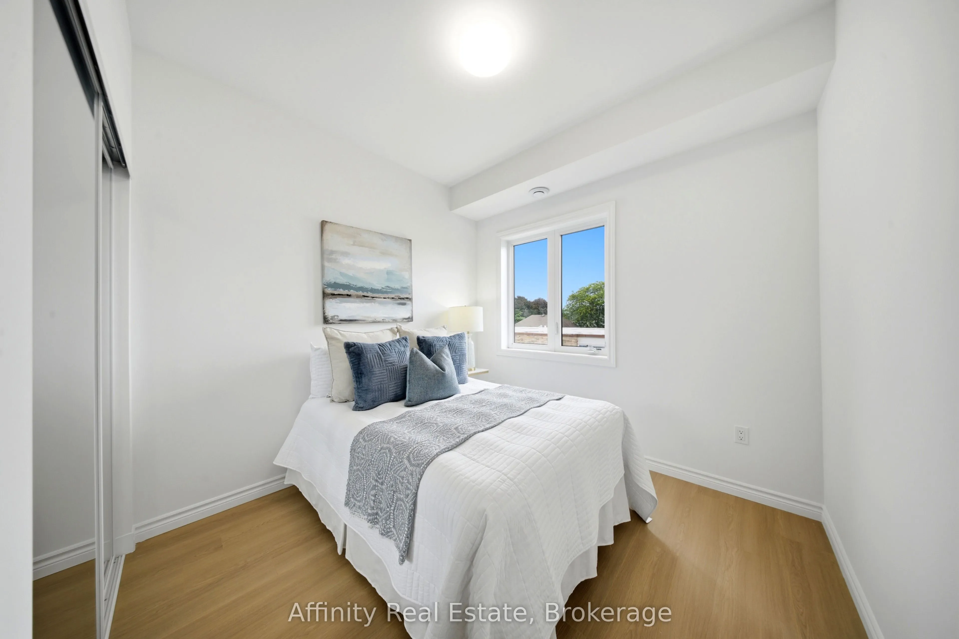 2 Slessor Boulevard #12