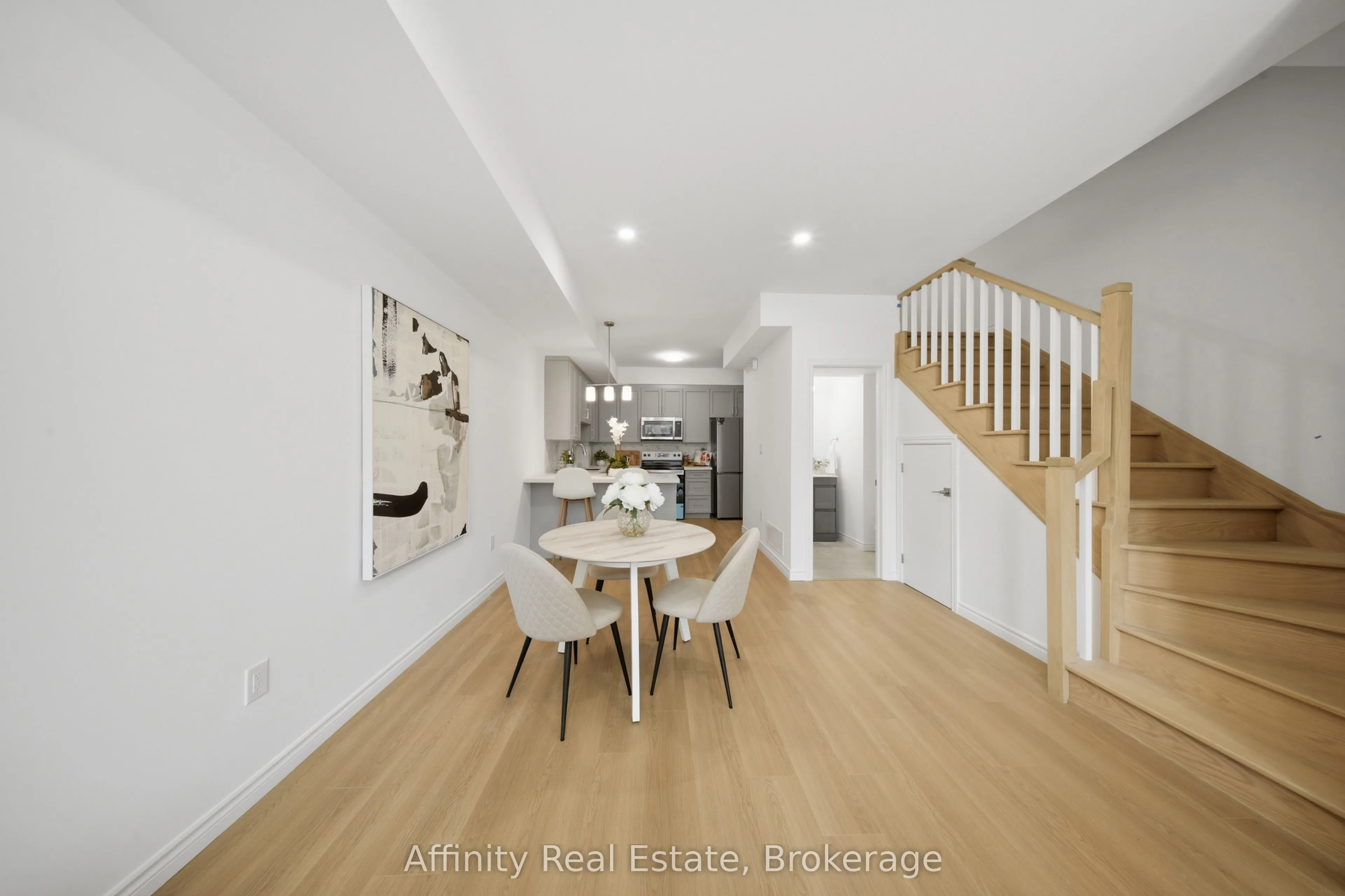 2 Slessor Boulevard #10