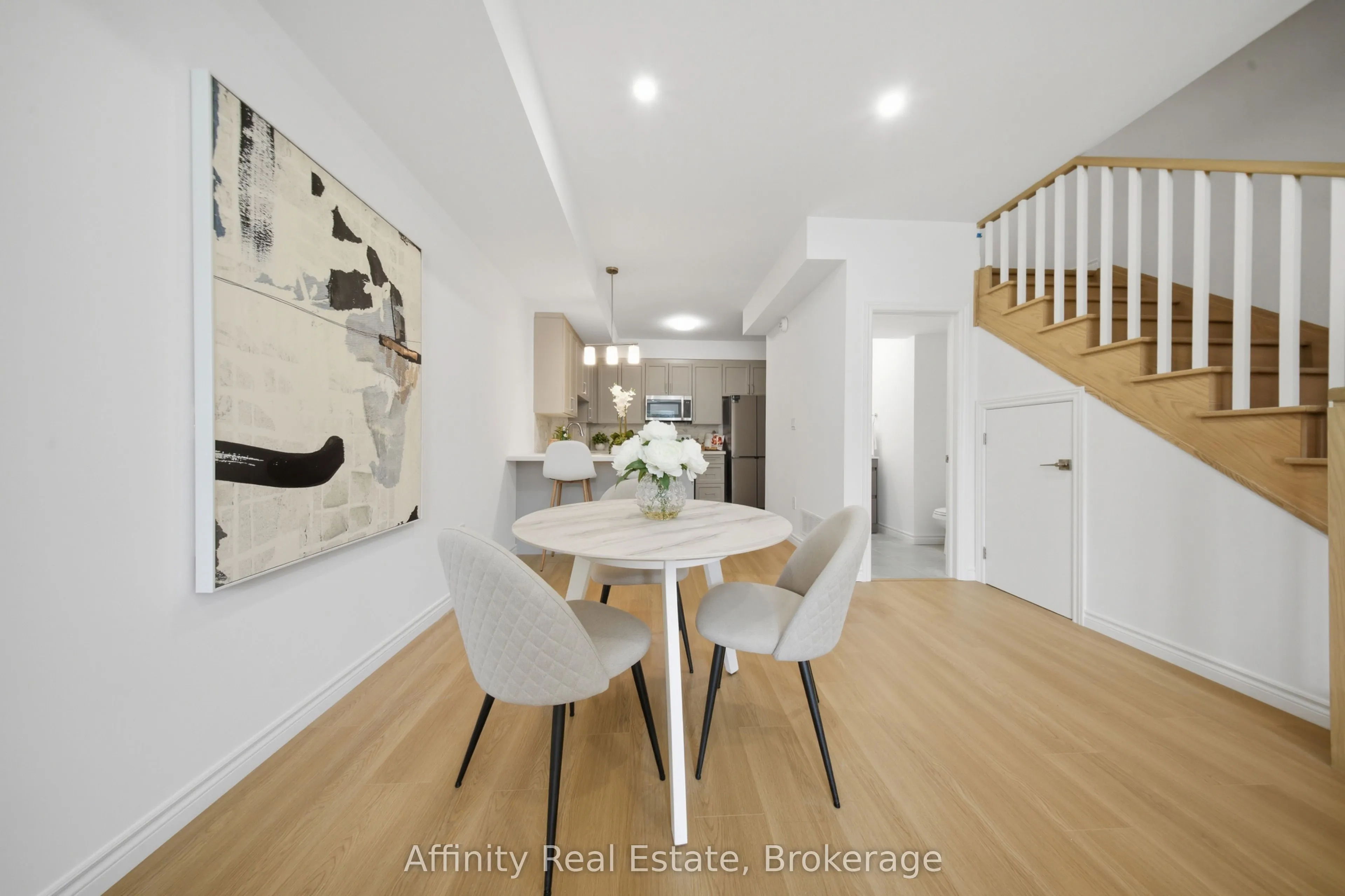 2 Slessor Boulevard #10
