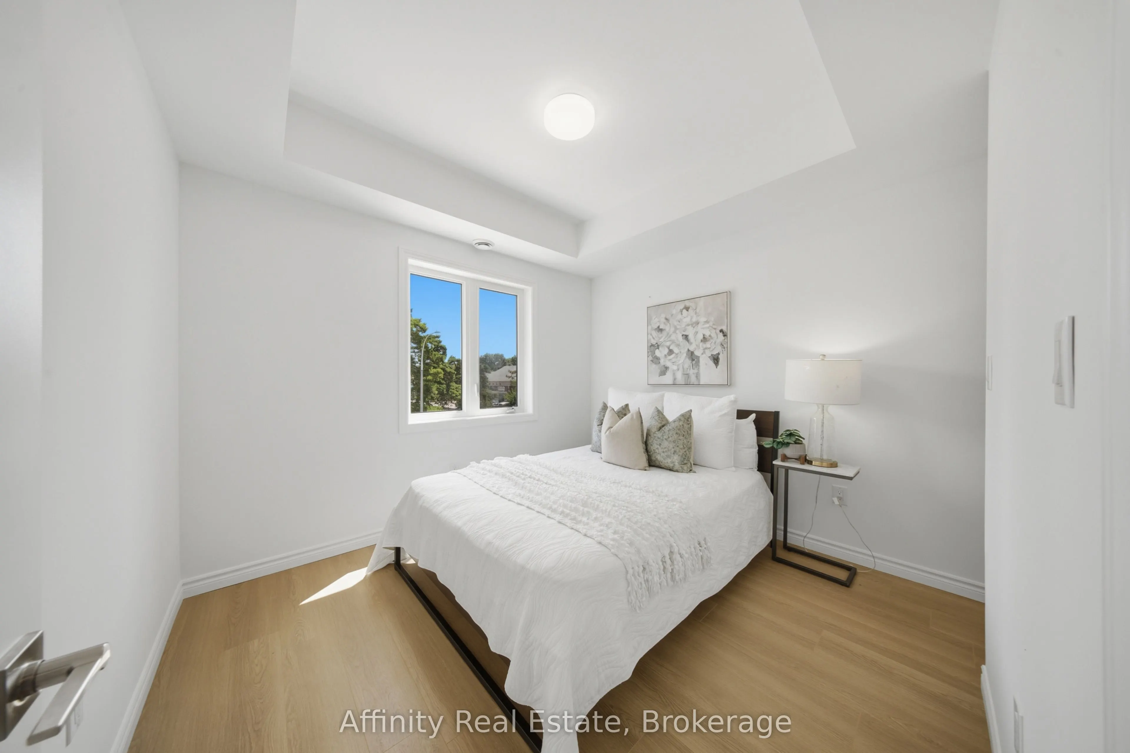 2 Slessor Boulevard #10