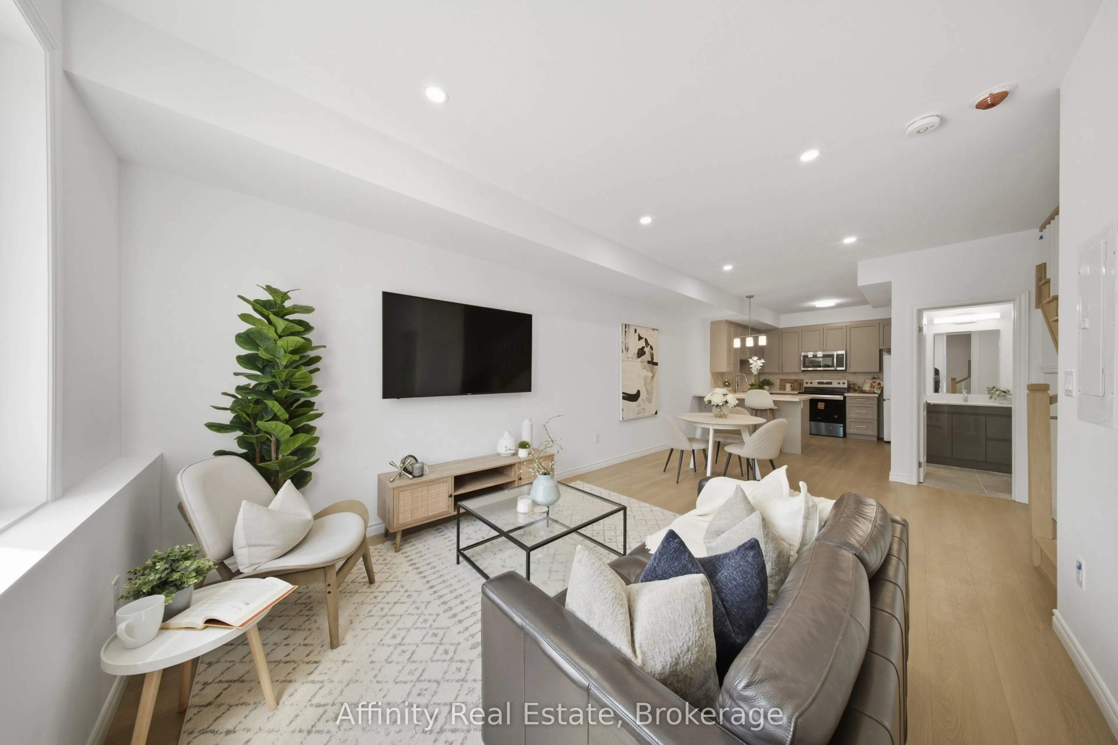 2 Slessor Boulevard #10
