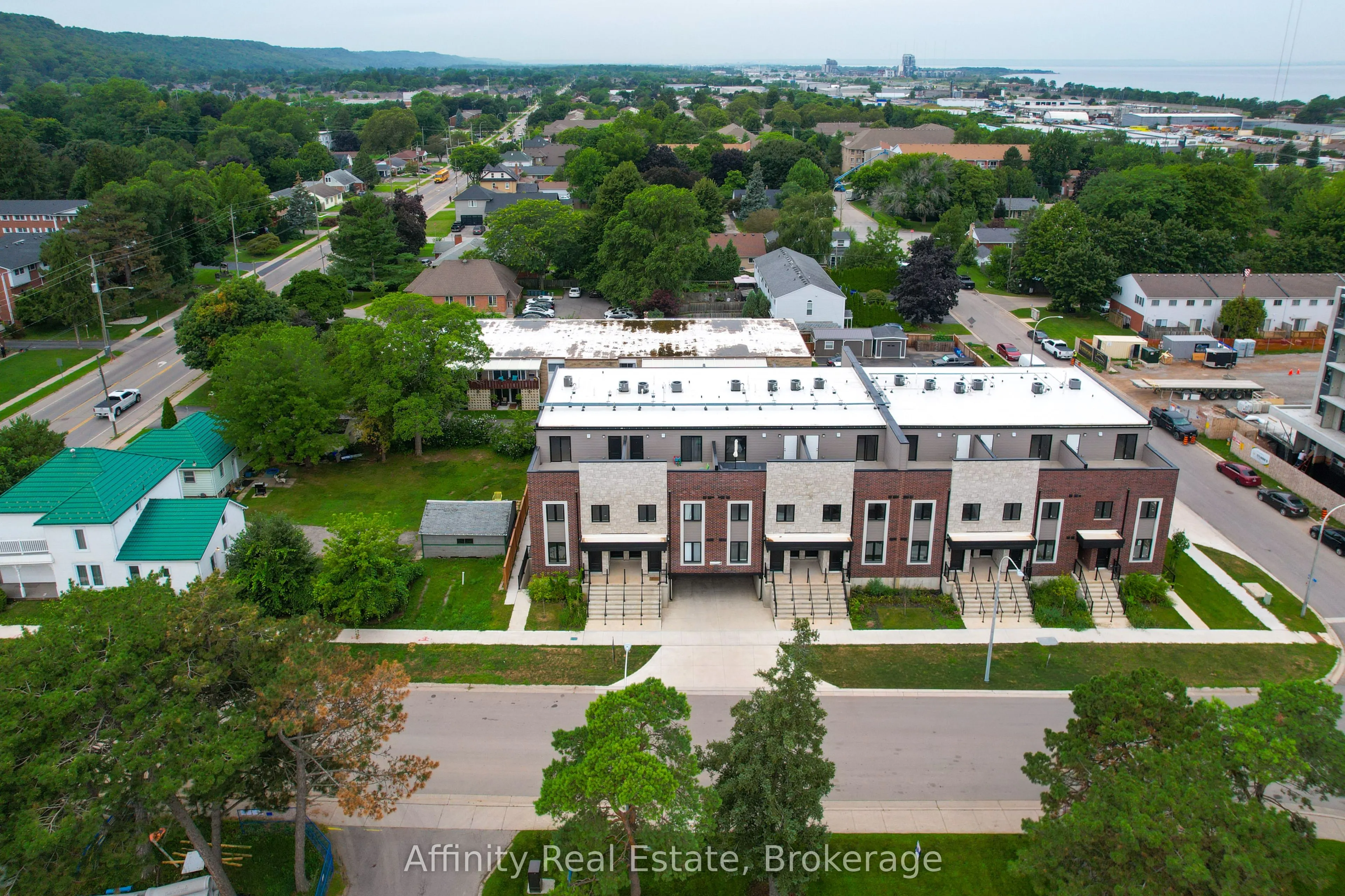 2 Slessor Boulevard #10