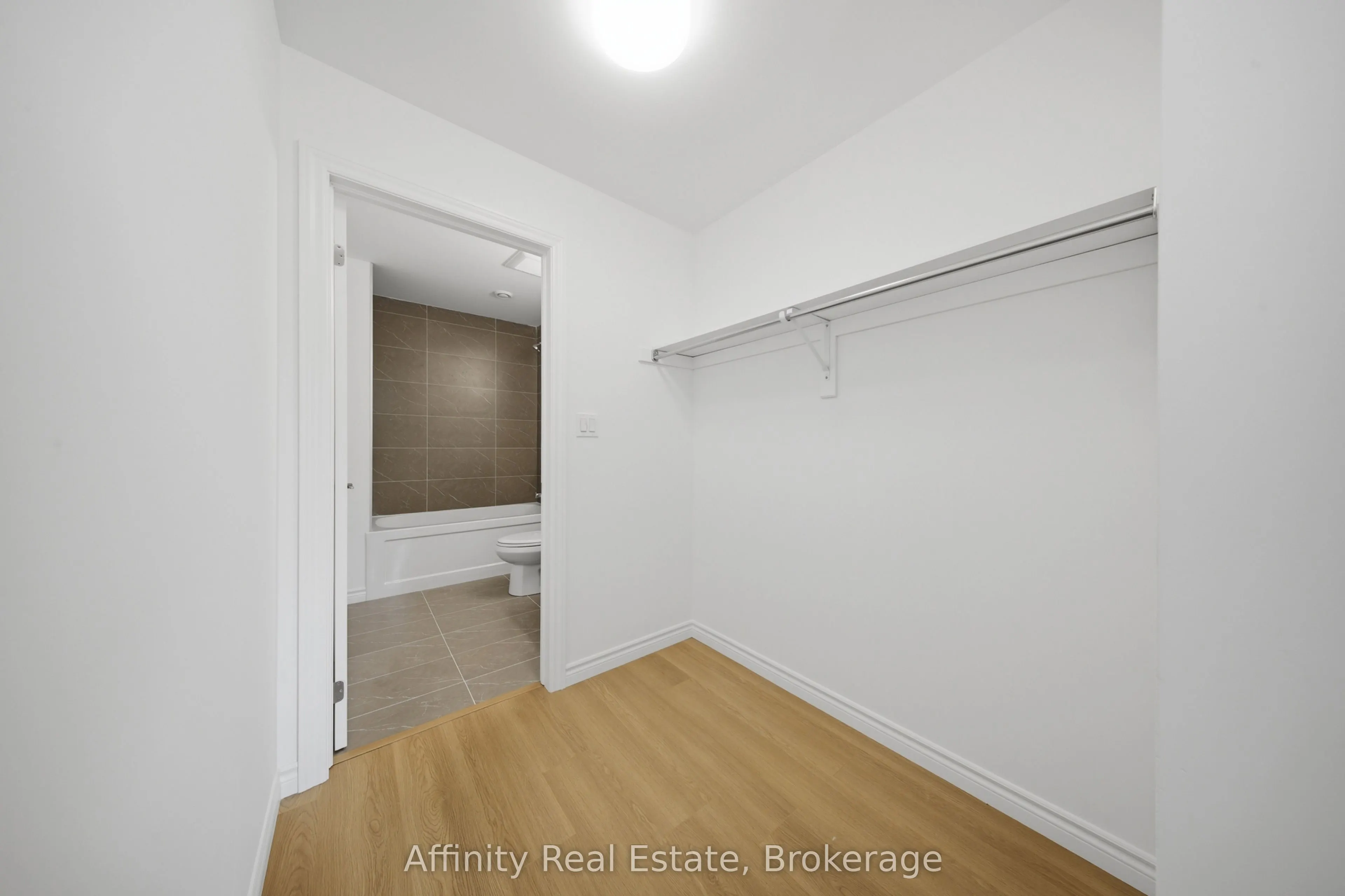 2 Slessor Boulevard #10