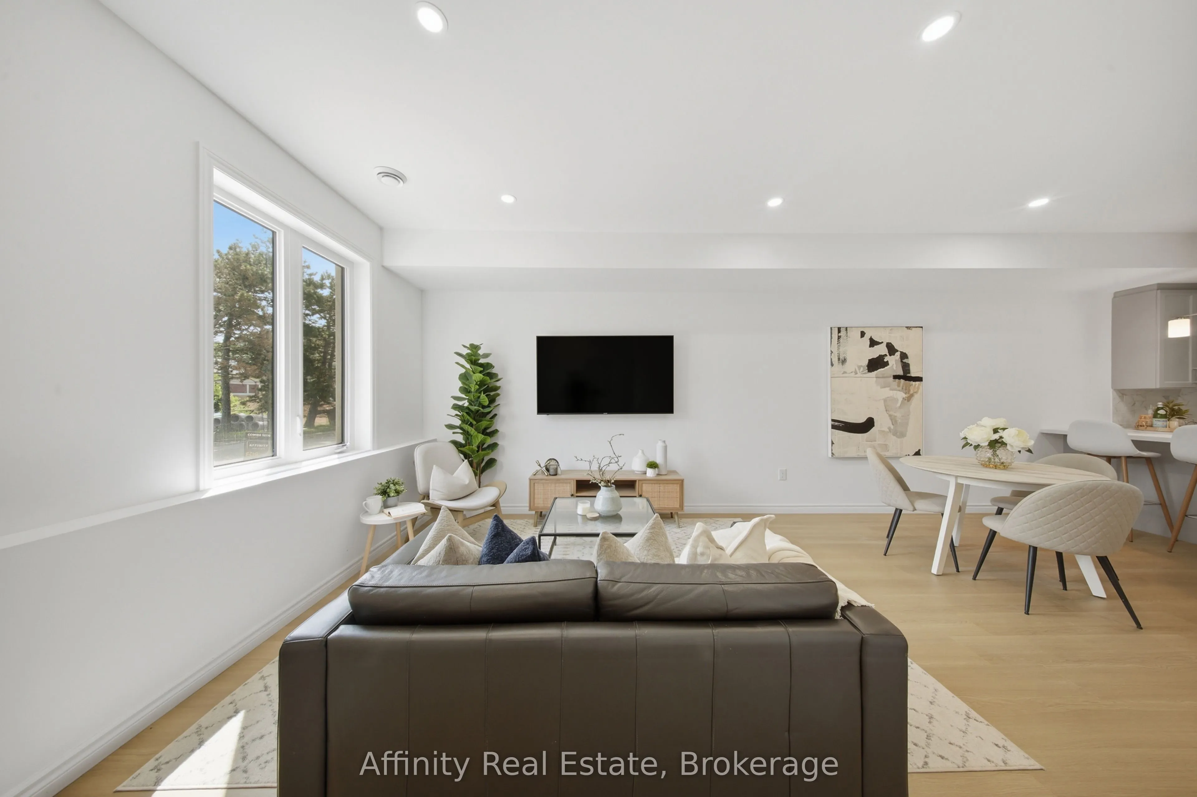 2 Slessor Boulevard #10