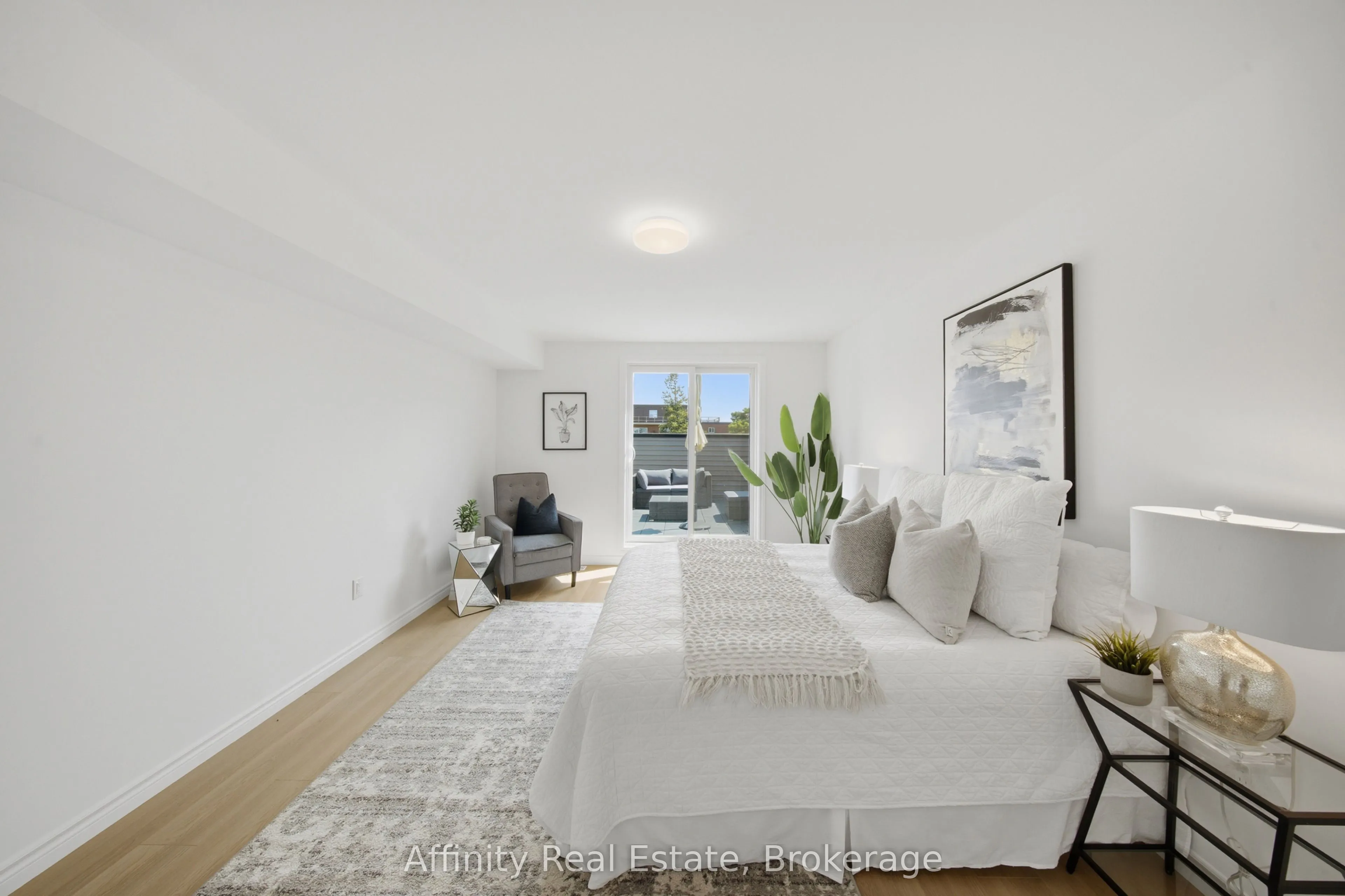 2 Slessor Boulevard #10