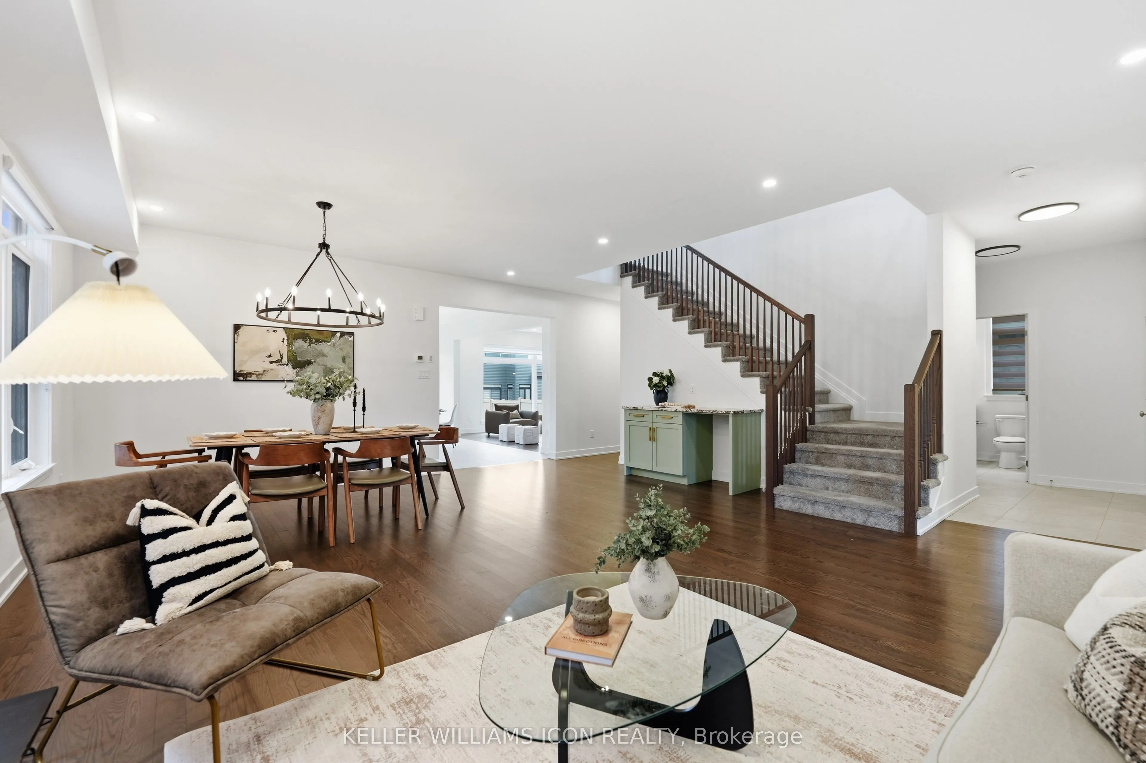 702 Rosales Ridge