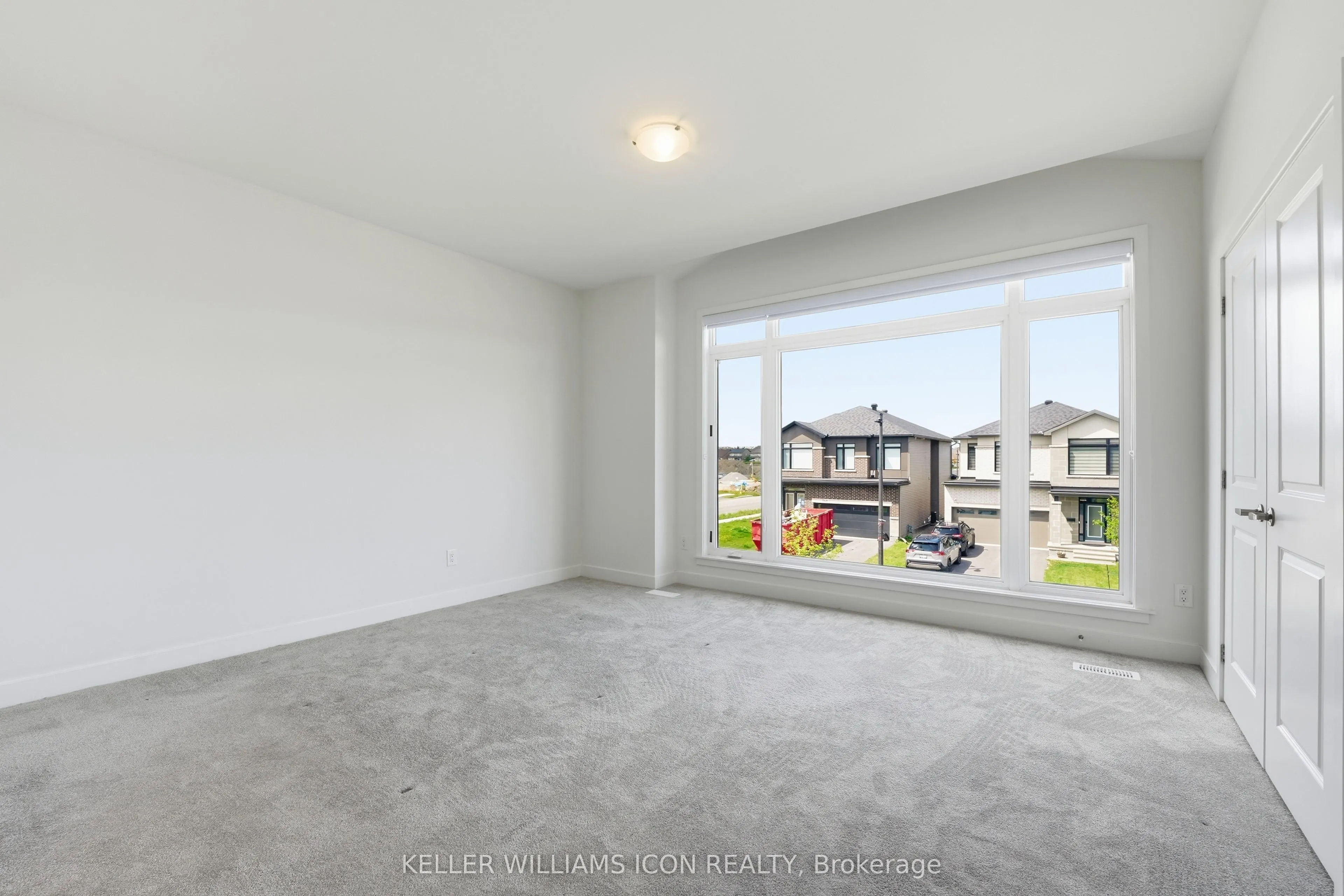 702 Rosales Ridge