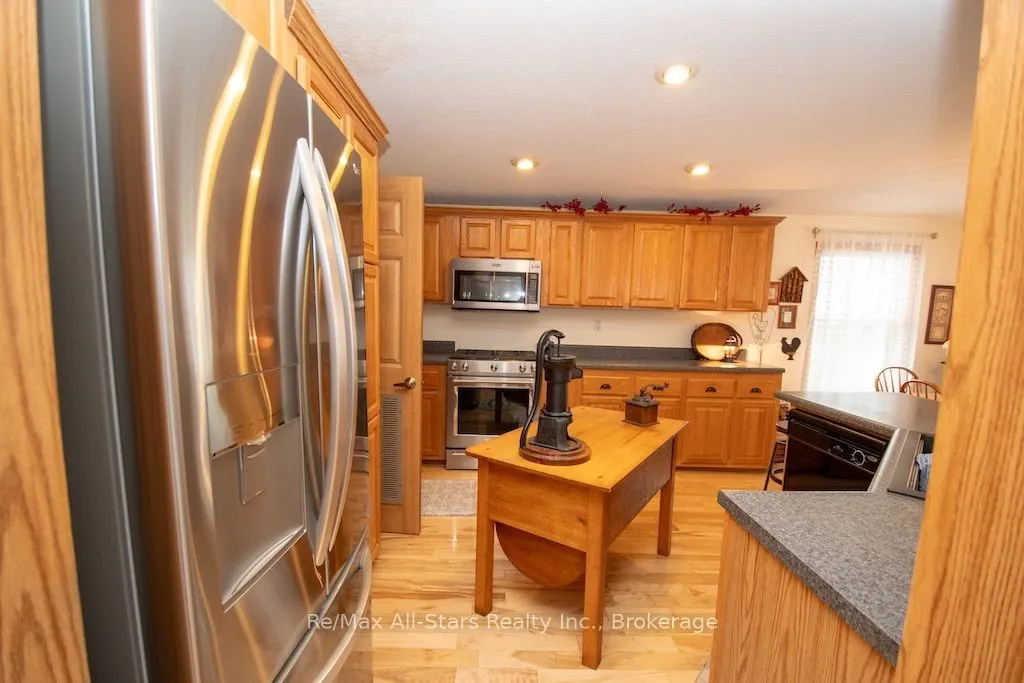 51 Creekside Circle