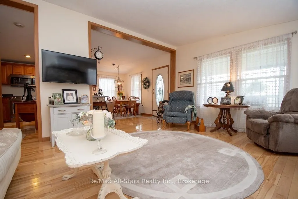 51 Creekside Circle