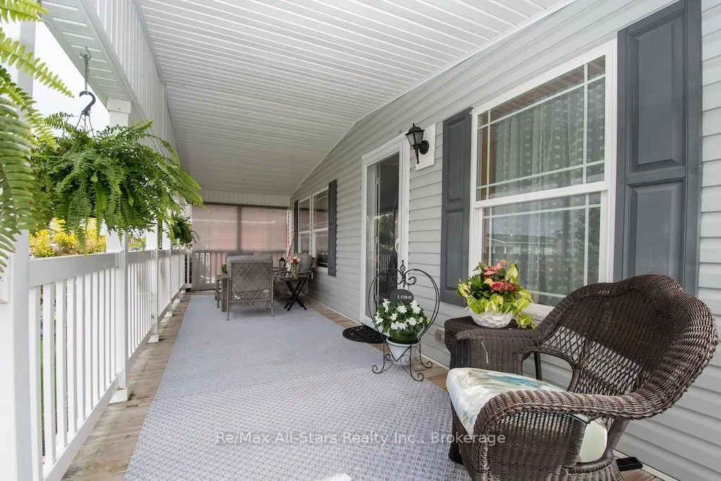 51 Creekside Circle