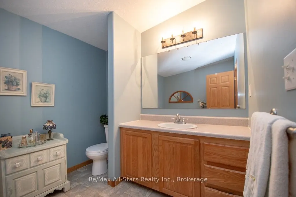 51 Creekside Circle