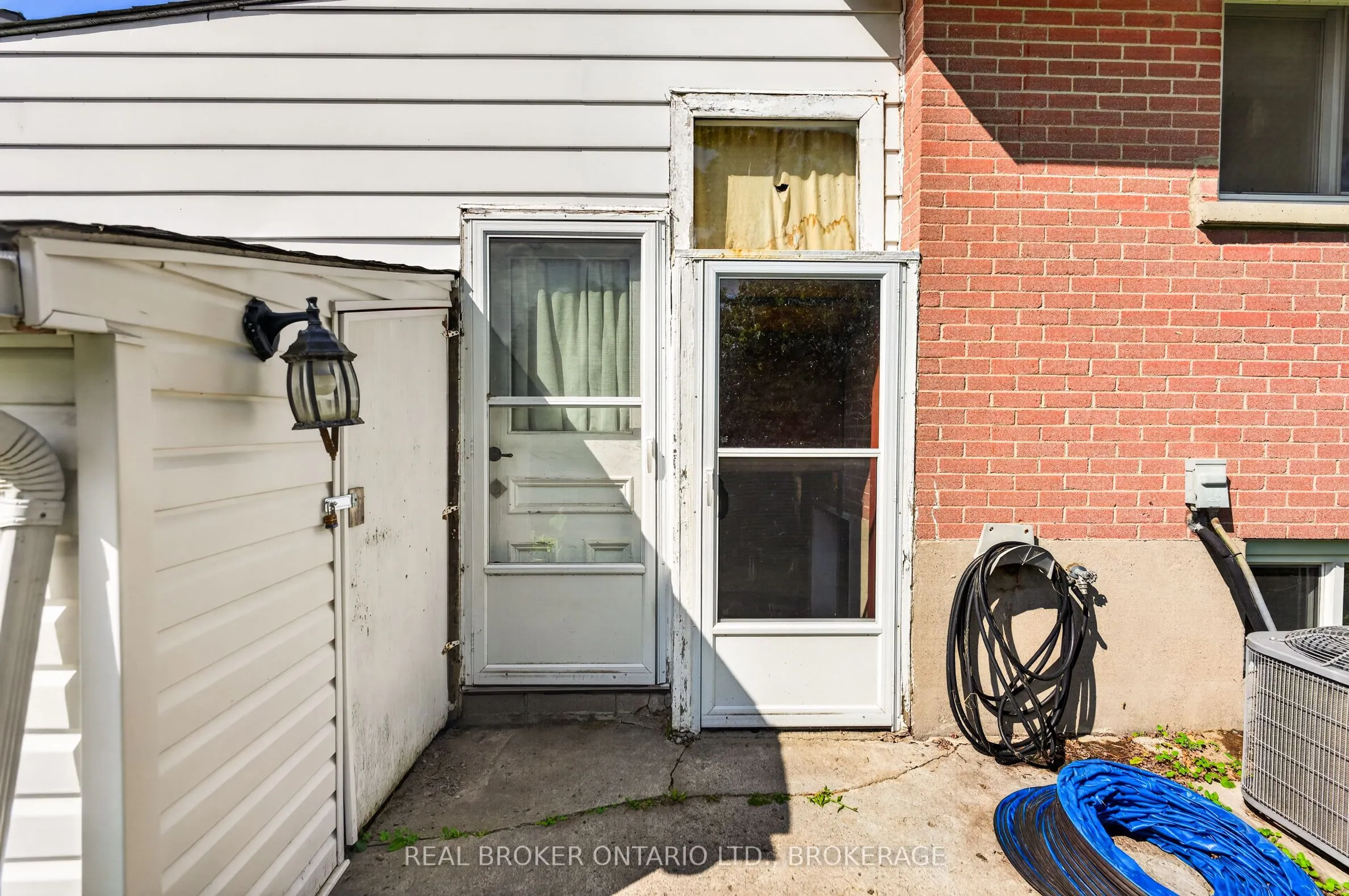 283 Camden Road