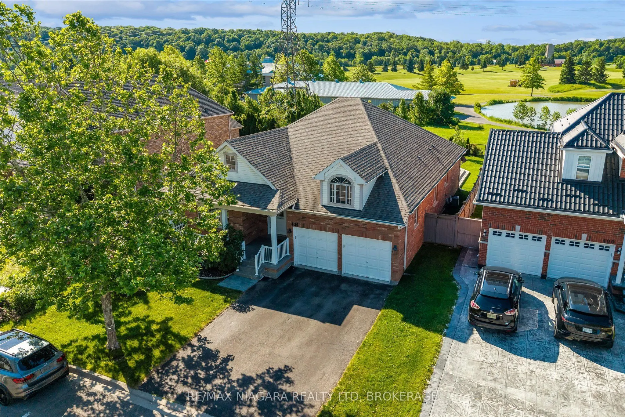 404 Wright Crescent