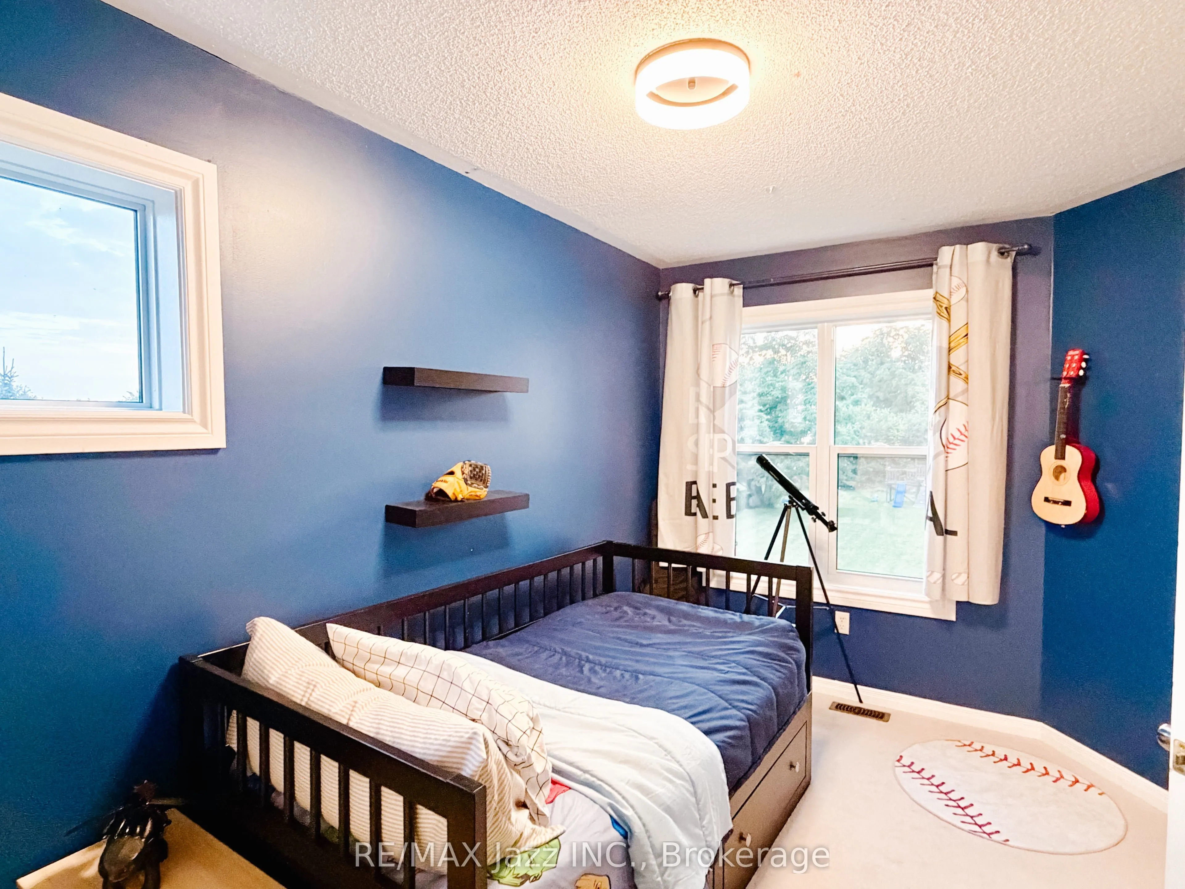 29 Songbird Crescent