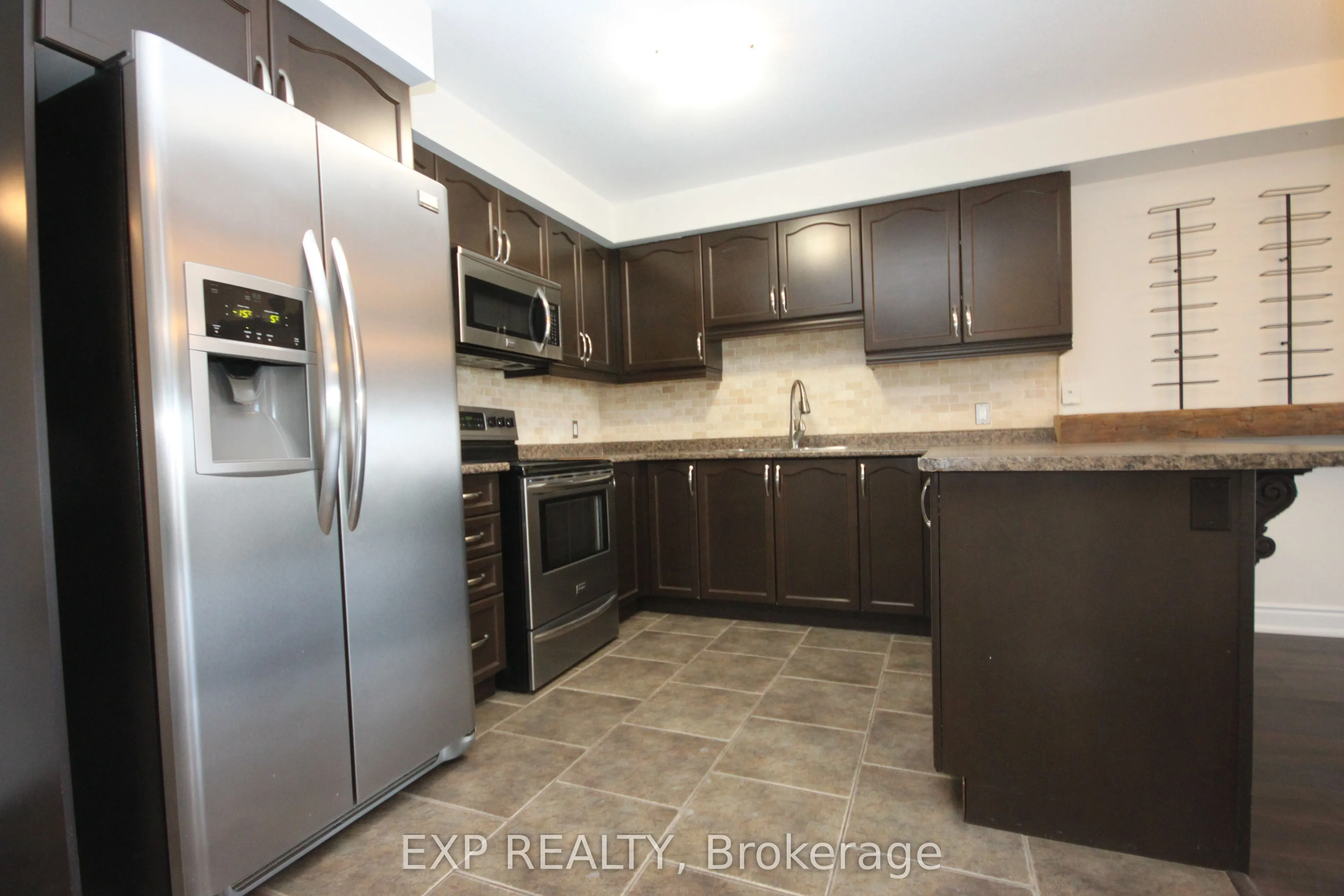 22 Geranium Avenue N