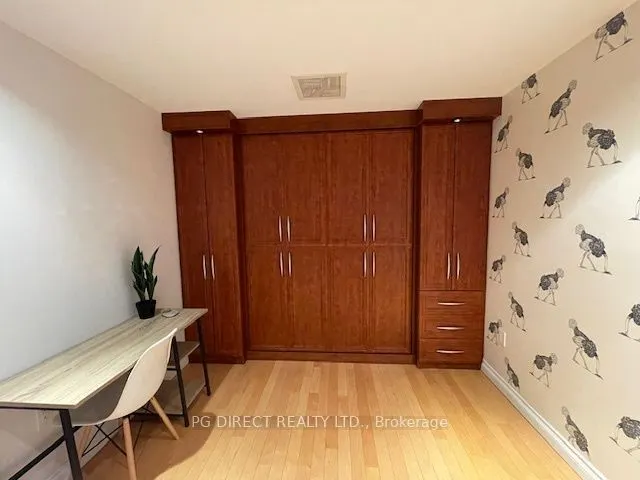 90 George Street #1405