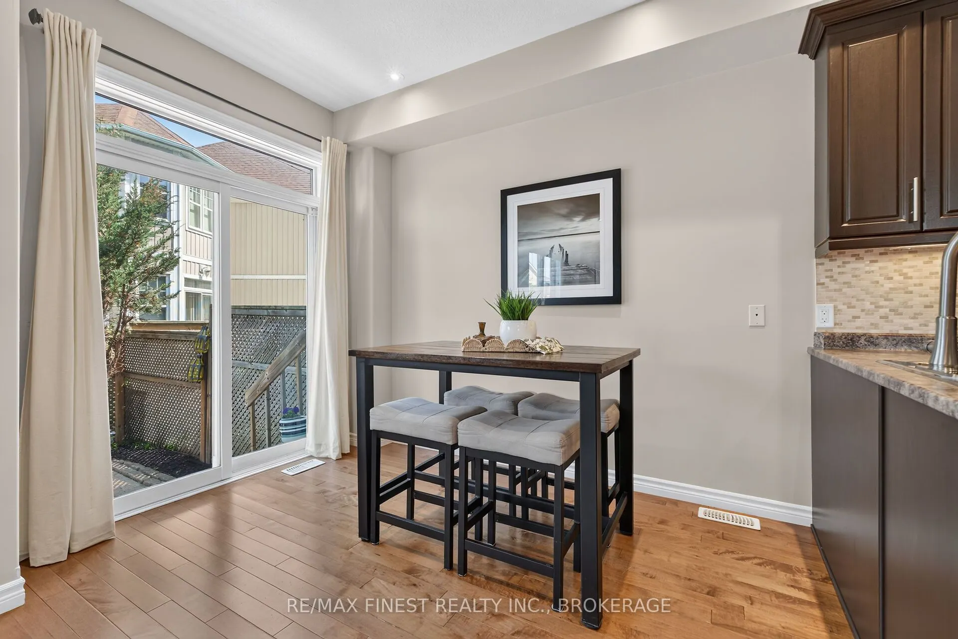 767 Newmarket Lane