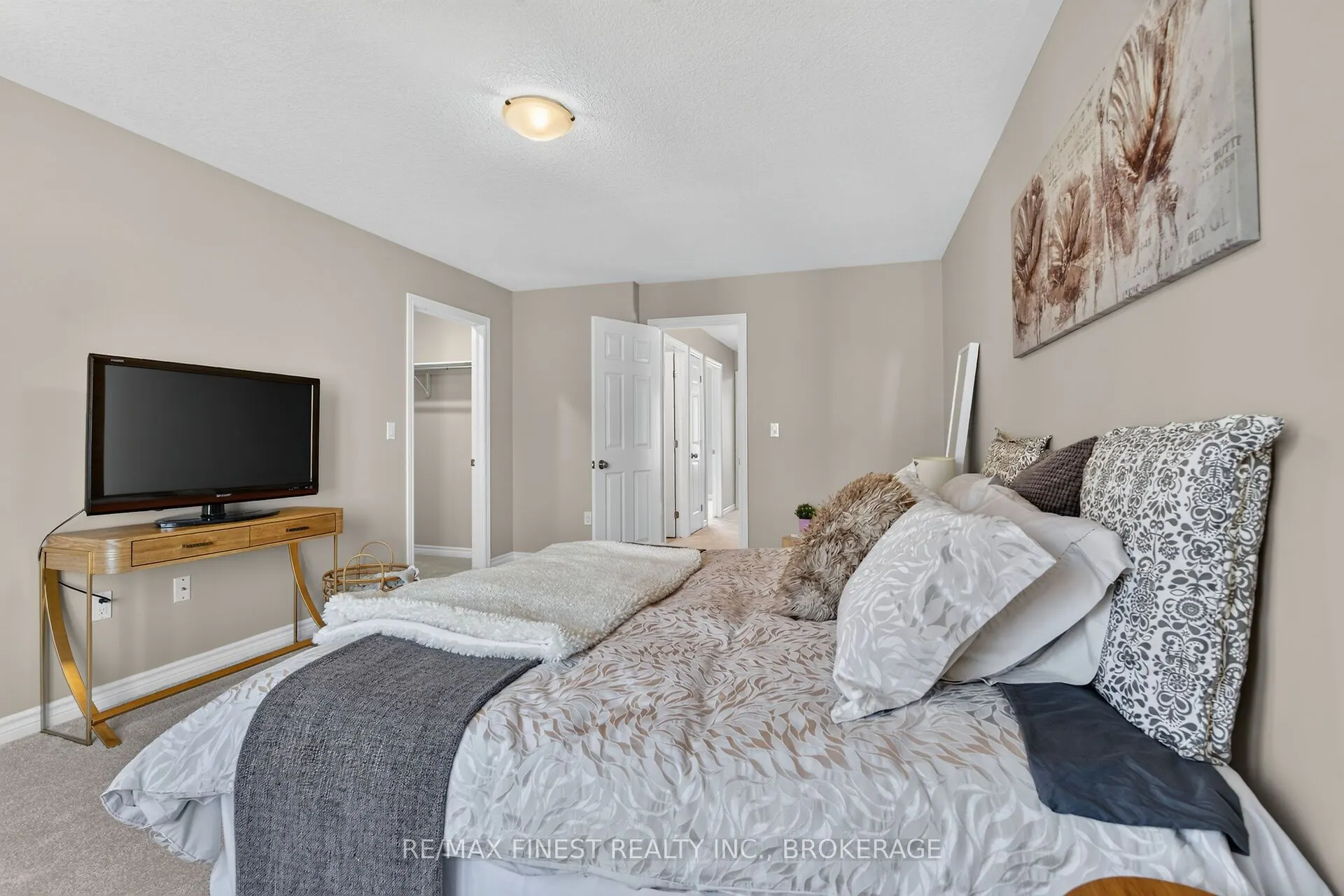 767 Newmarket Lane
