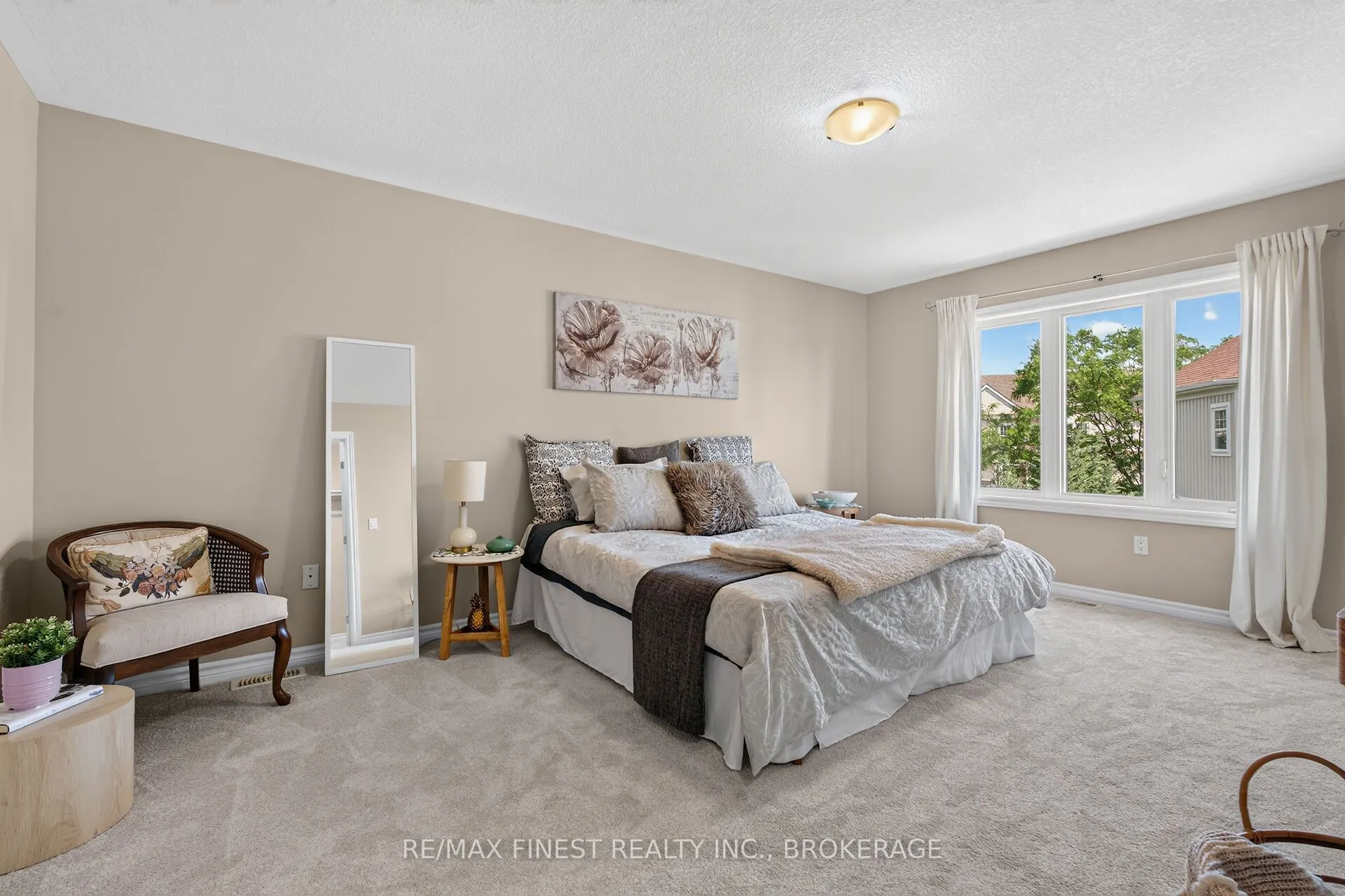 767 Newmarket Lane