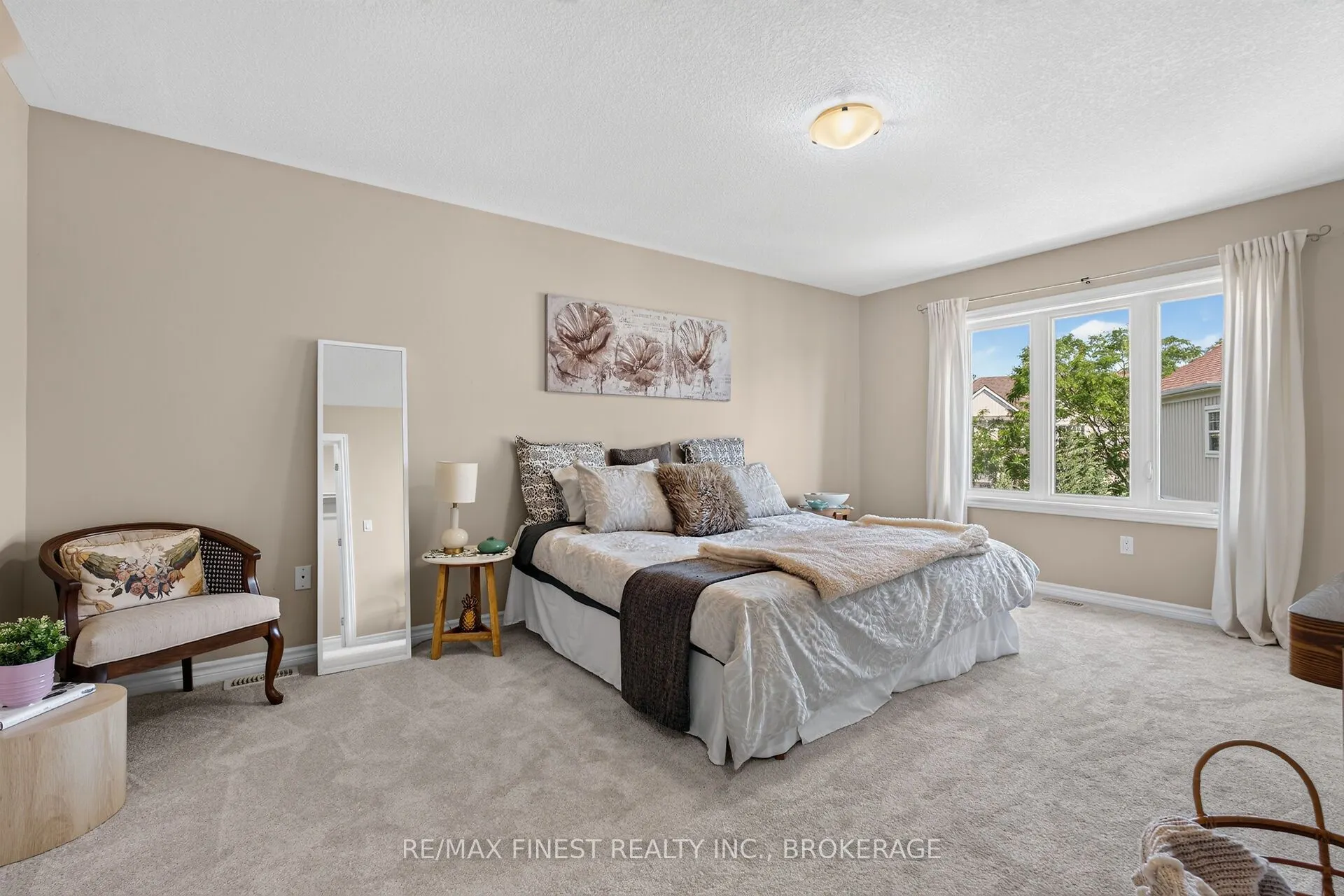767 Newmarket Lane