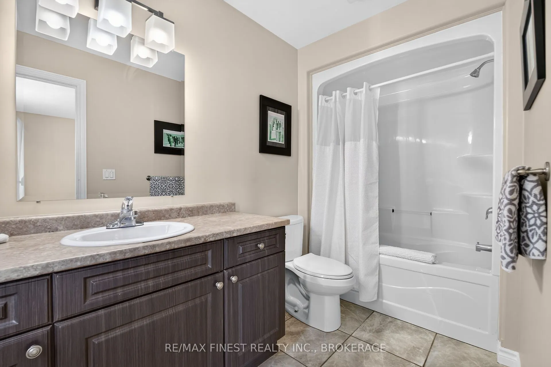 767 Newmarket Lane