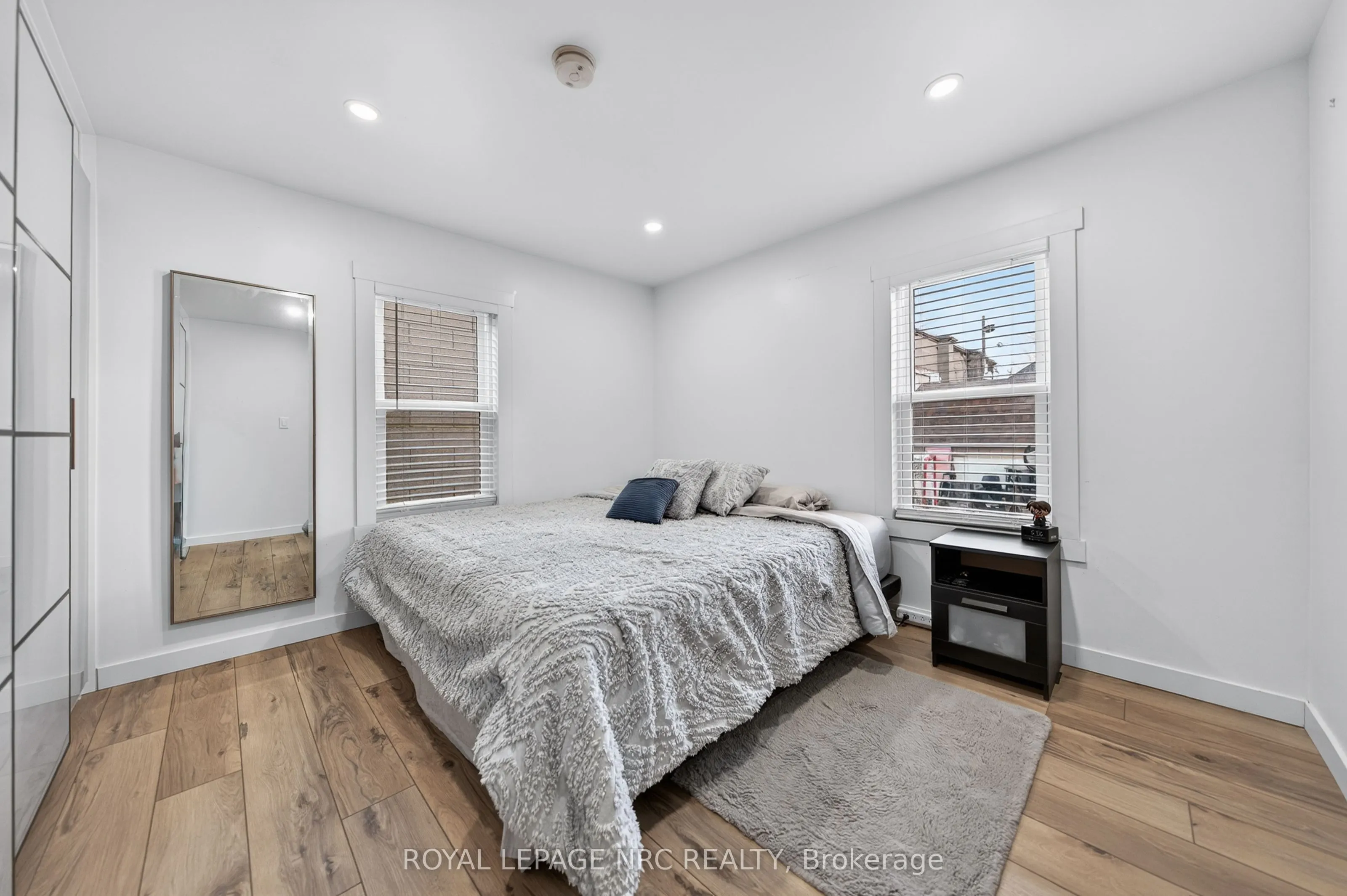 56 Decew Street