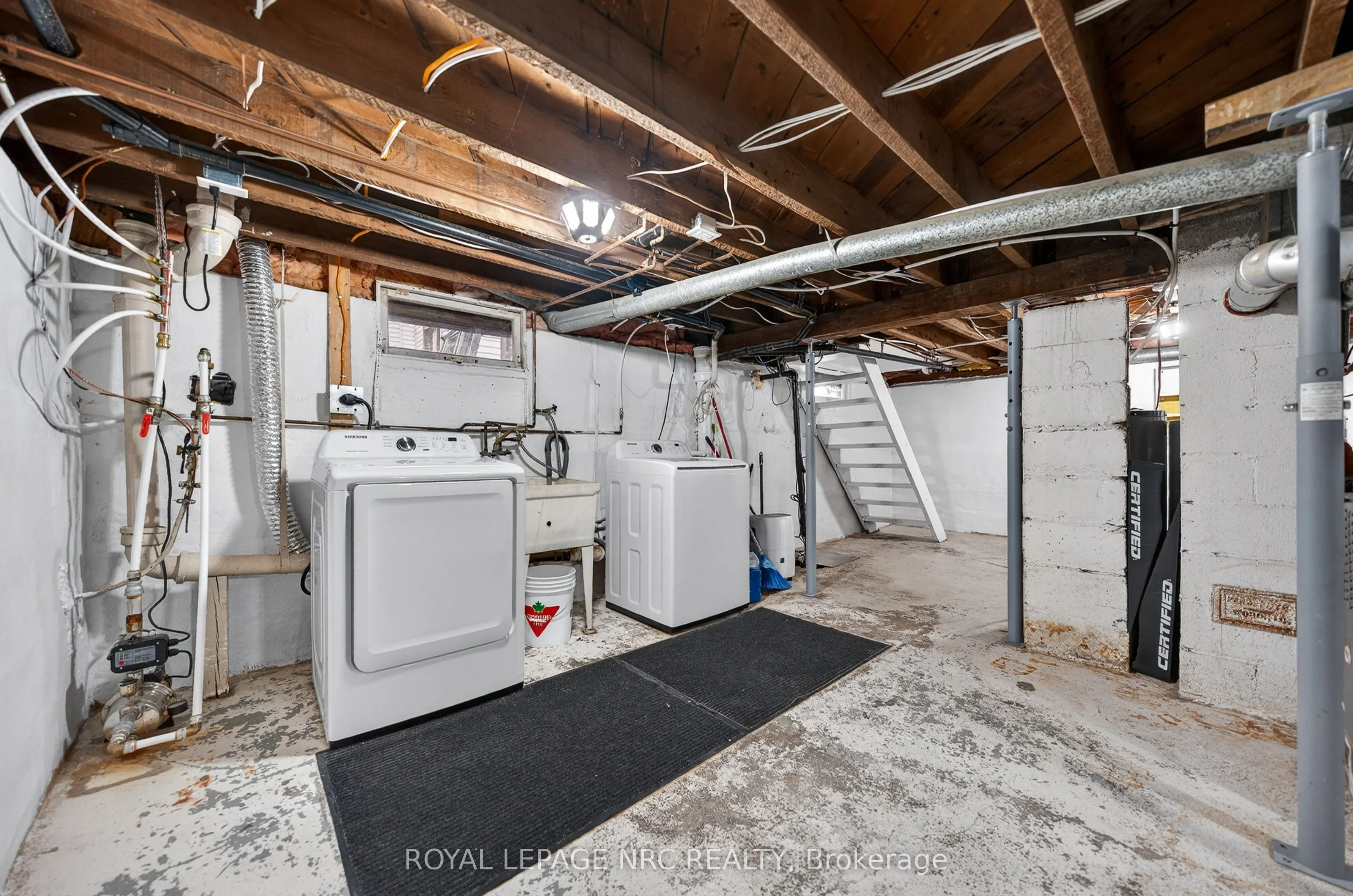 56 Decew Street