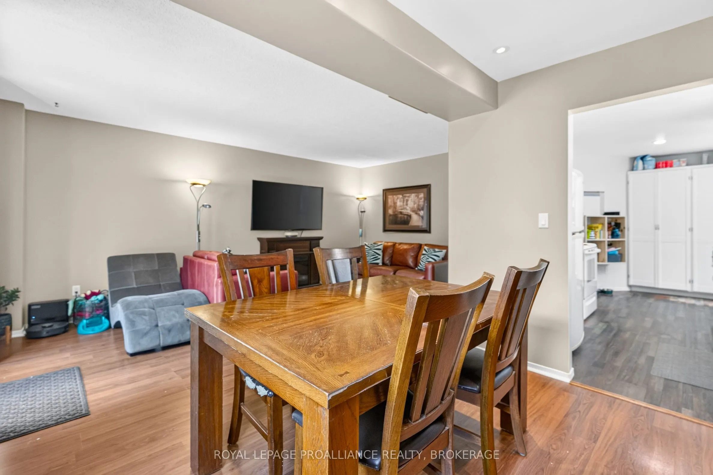 24 Balmoral Court