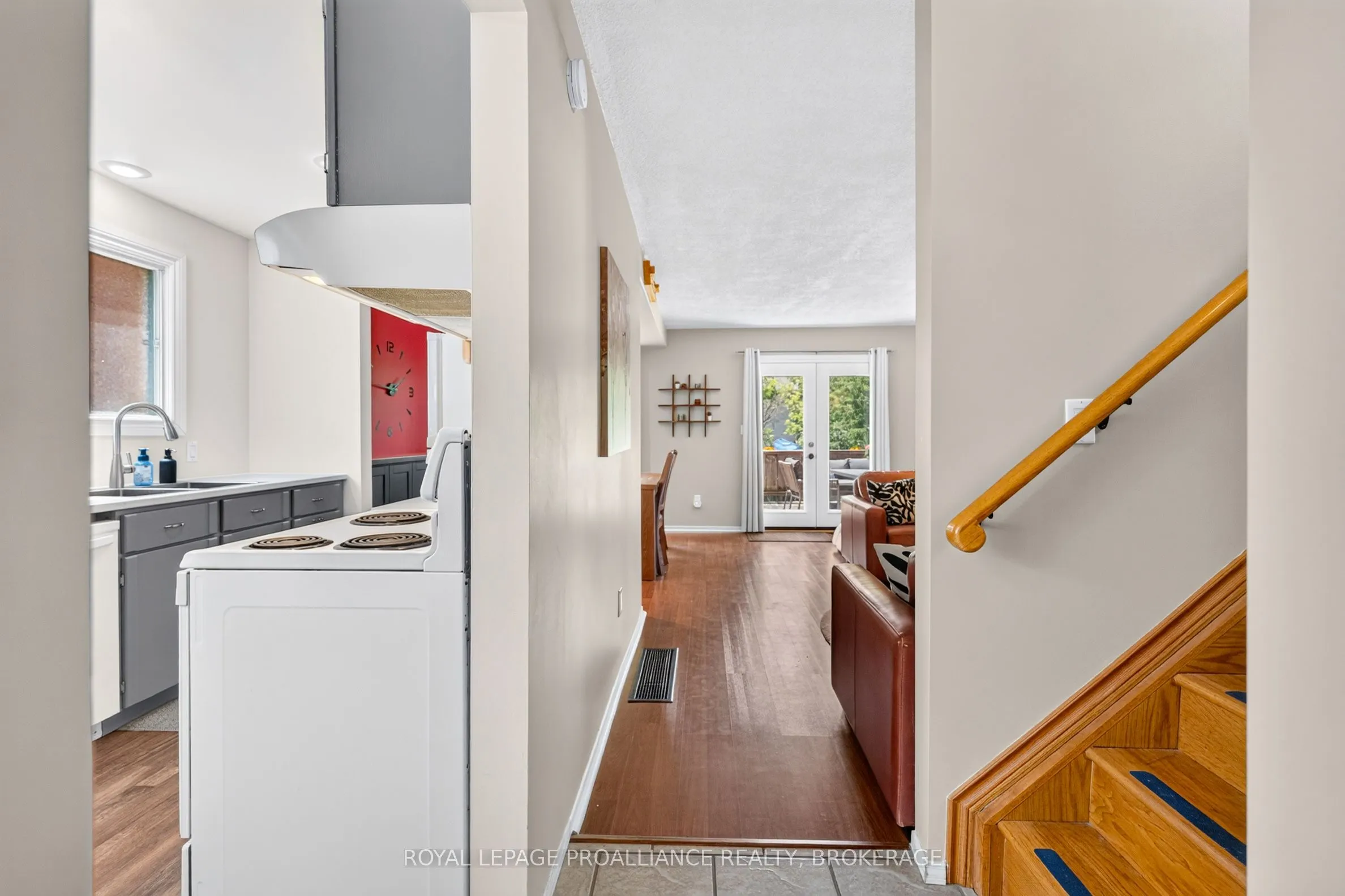 24 Balmoral Court