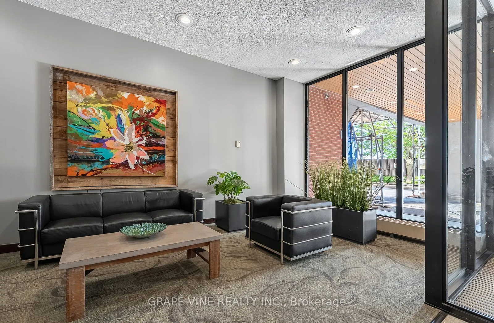 2951 Riverside Drive #504