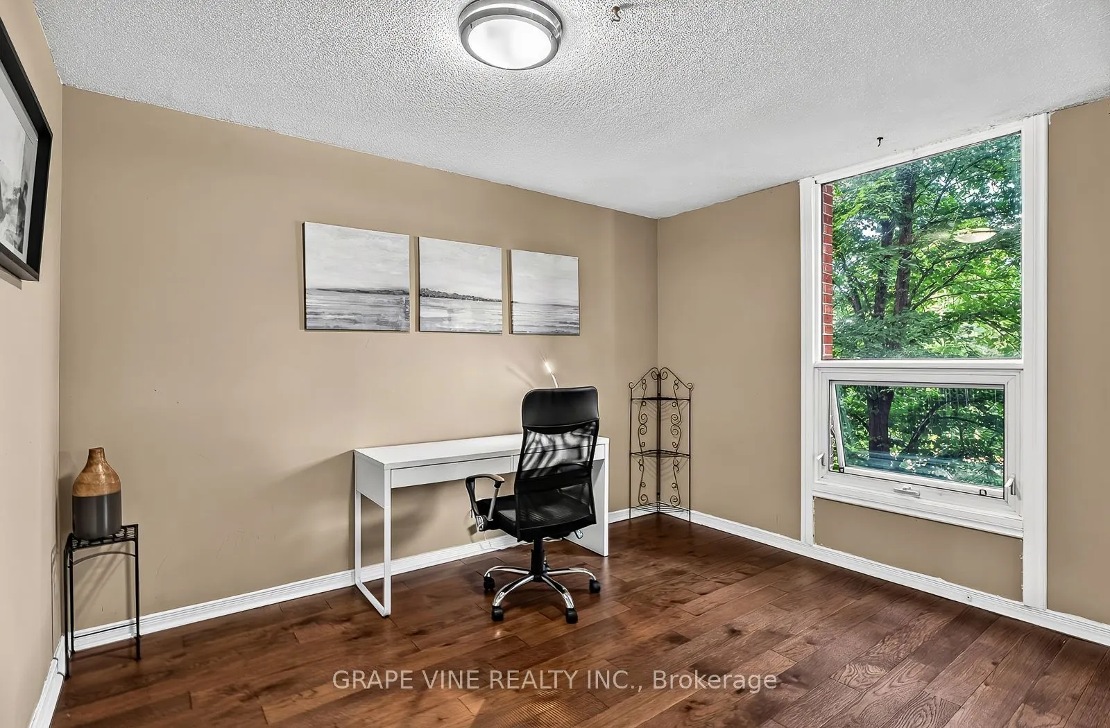 2951 Riverside Drive #504
